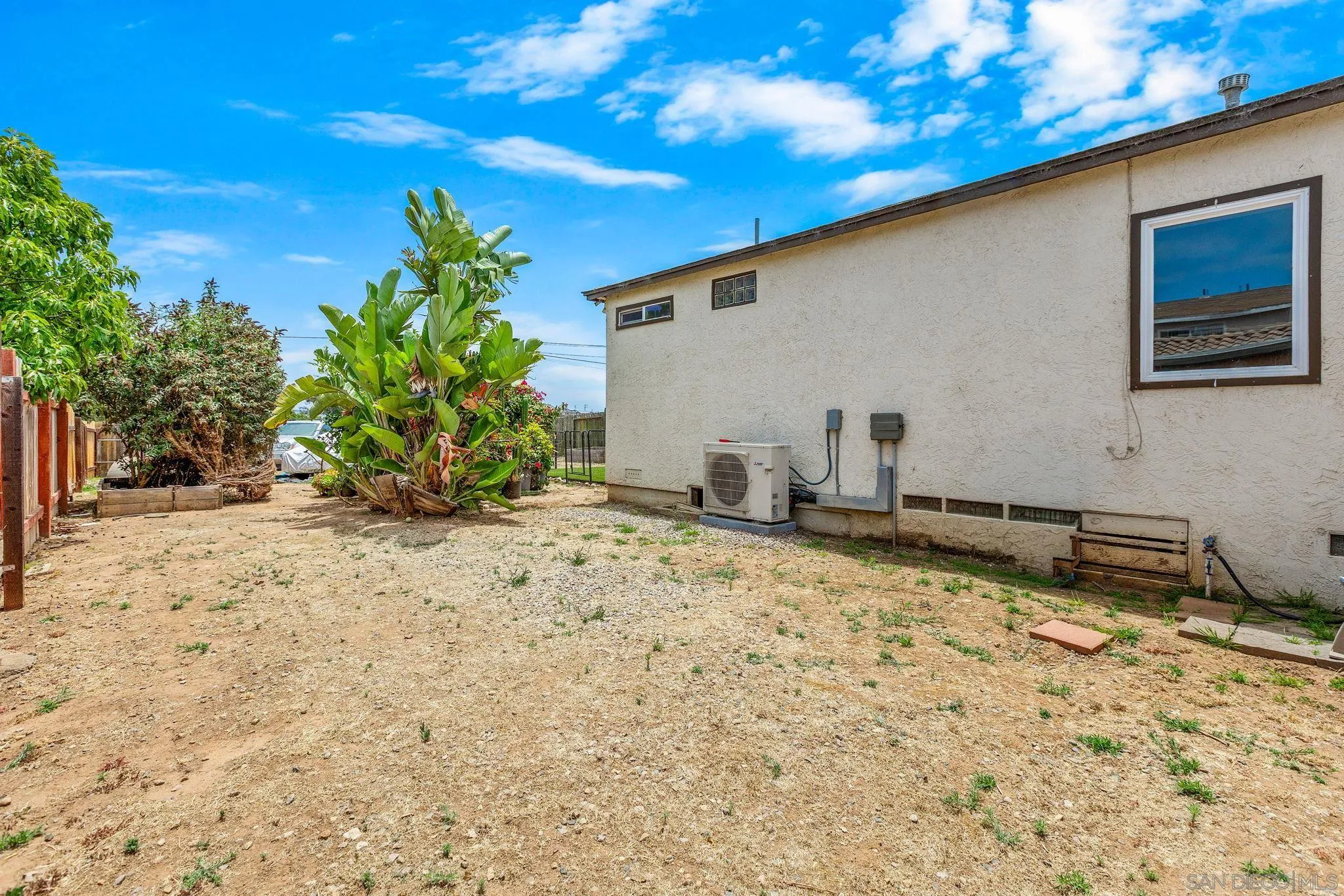https://cdn.realtyfeed.com/cdn/127/260015647/faea5cd80da5a2470424b3fd408f42bd.webp