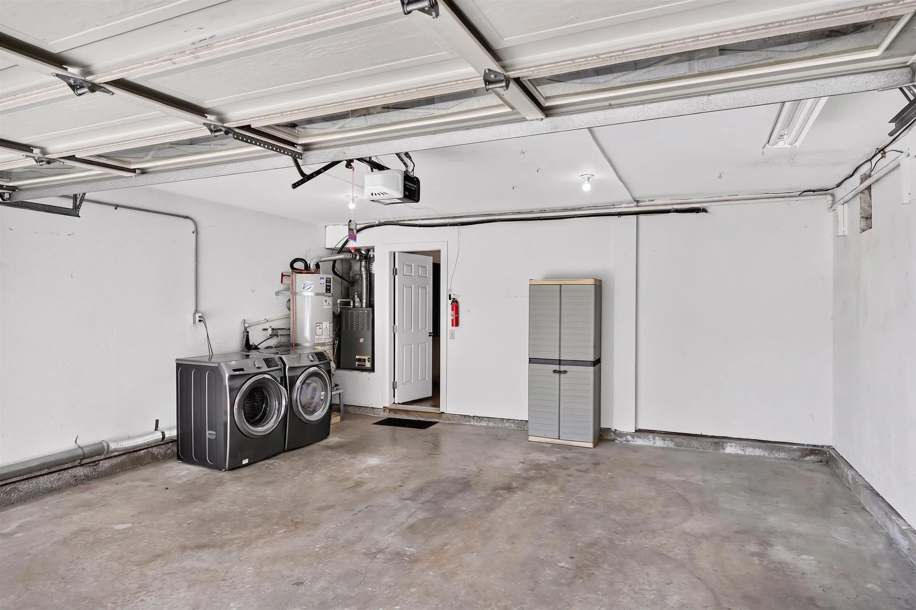 https://cdn.realtyfeed.com/cdn/127/260015648/05c555f860a36339f8a468745f0ecbbb.webp