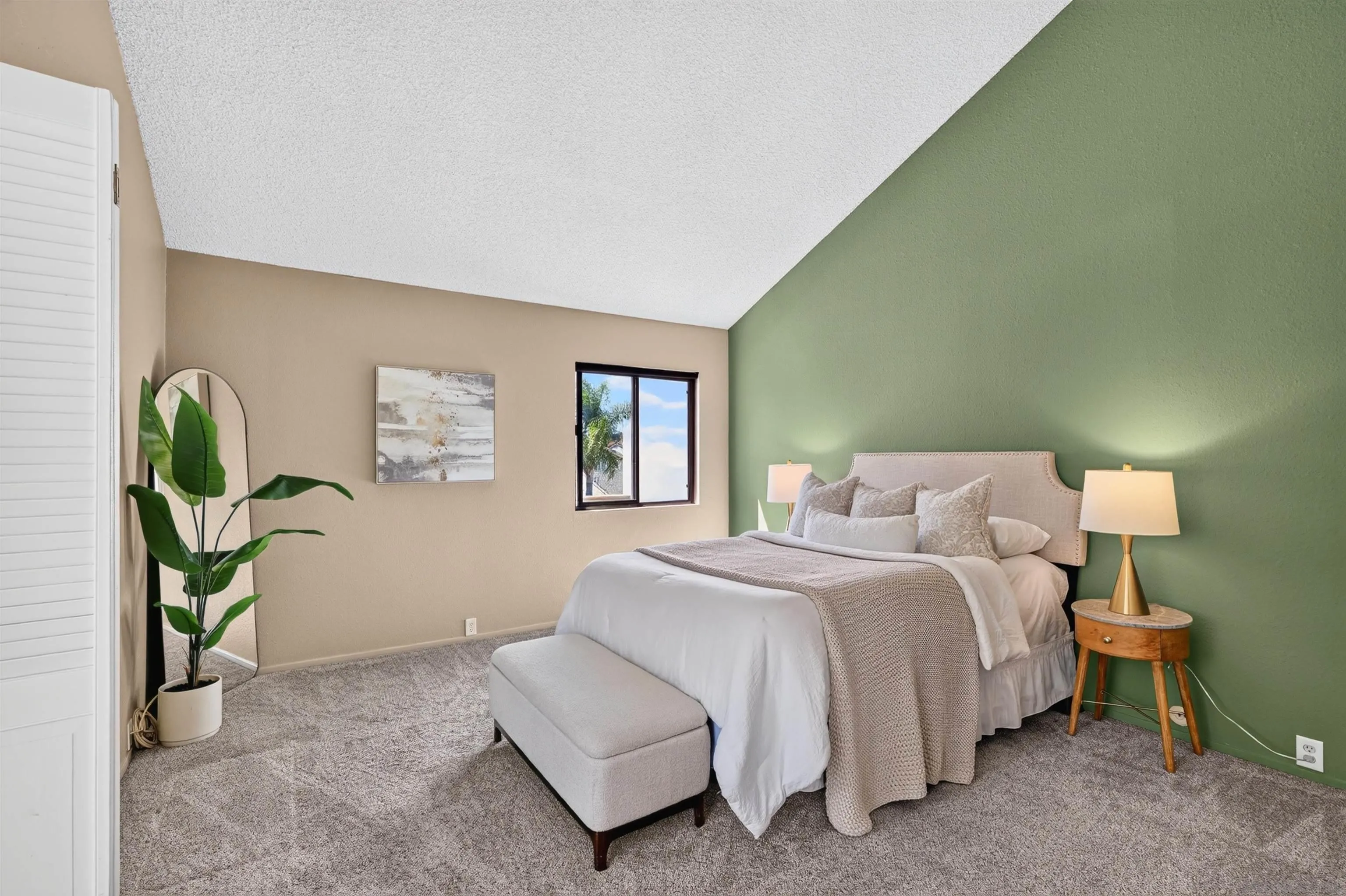 https://cdn.realtyfeed.com/cdn/127/260015648/27688a7bf2edaa360fa71764f45e5499.webp