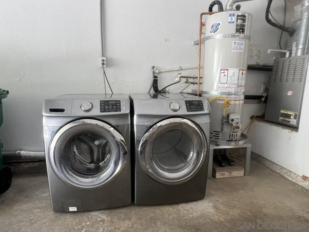 https://cdn.realtyfeed.com/cdn/127/260015648/720b2e105a9276325ffb68aa2b218d75.webp