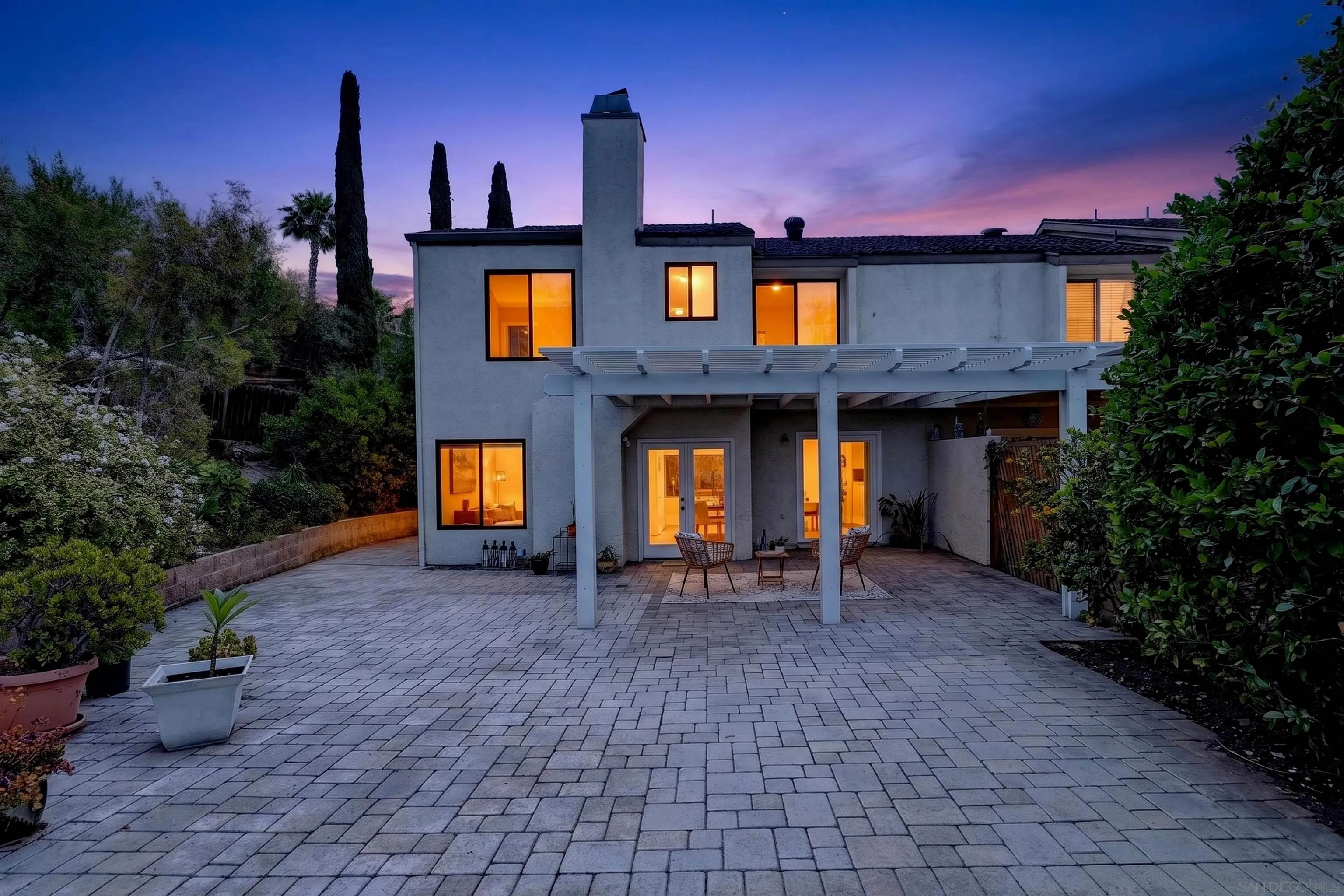 https://cdn.realtyfeed.com/cdn/127/260015648/aa155cb02a4dd83d2e626c606ba3d66a.webp