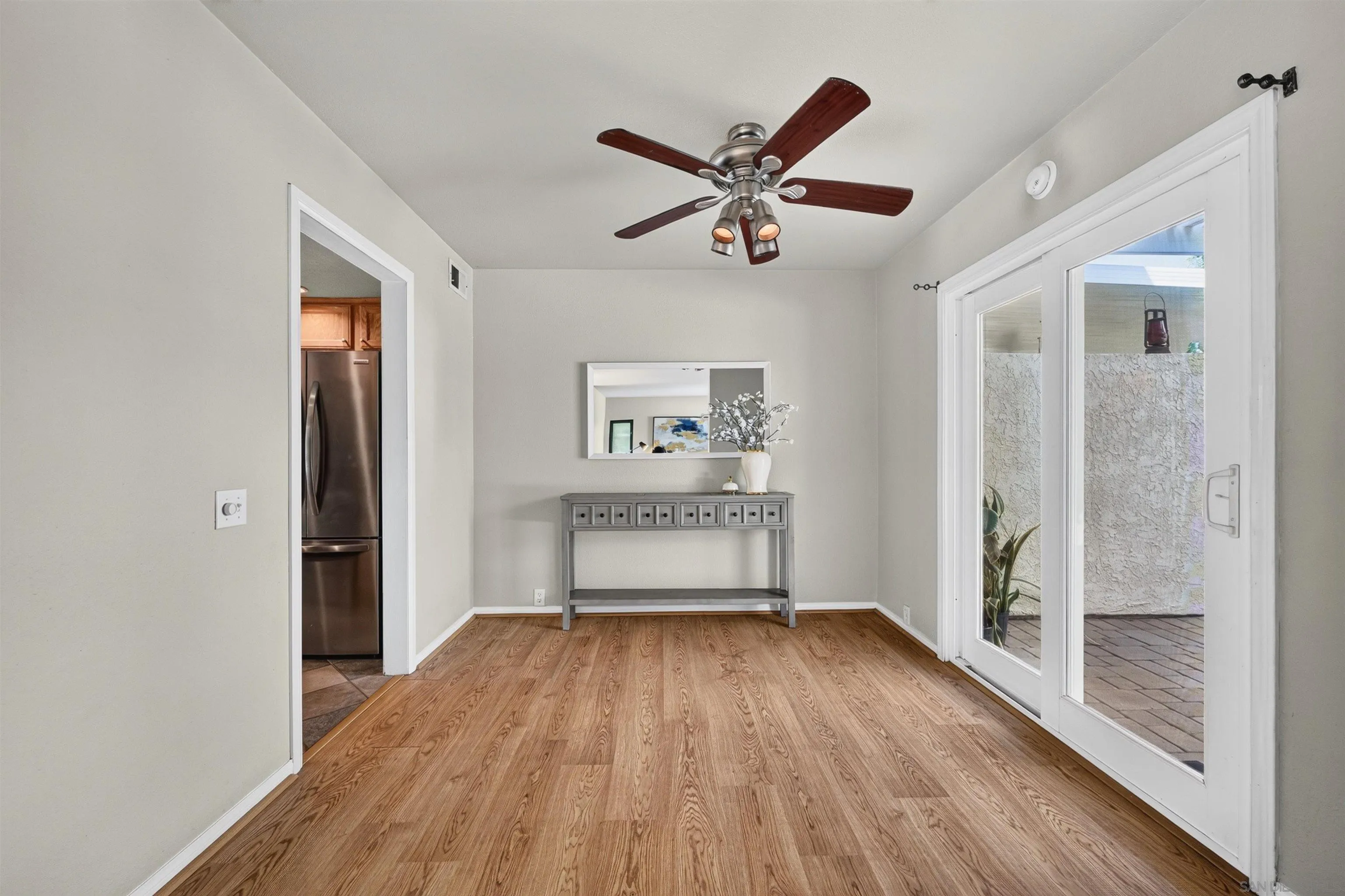 https://cdn.realtyfeed.com/cdn/127/260015648/cc81a428d2a26f2d787100e19361a73f.webp