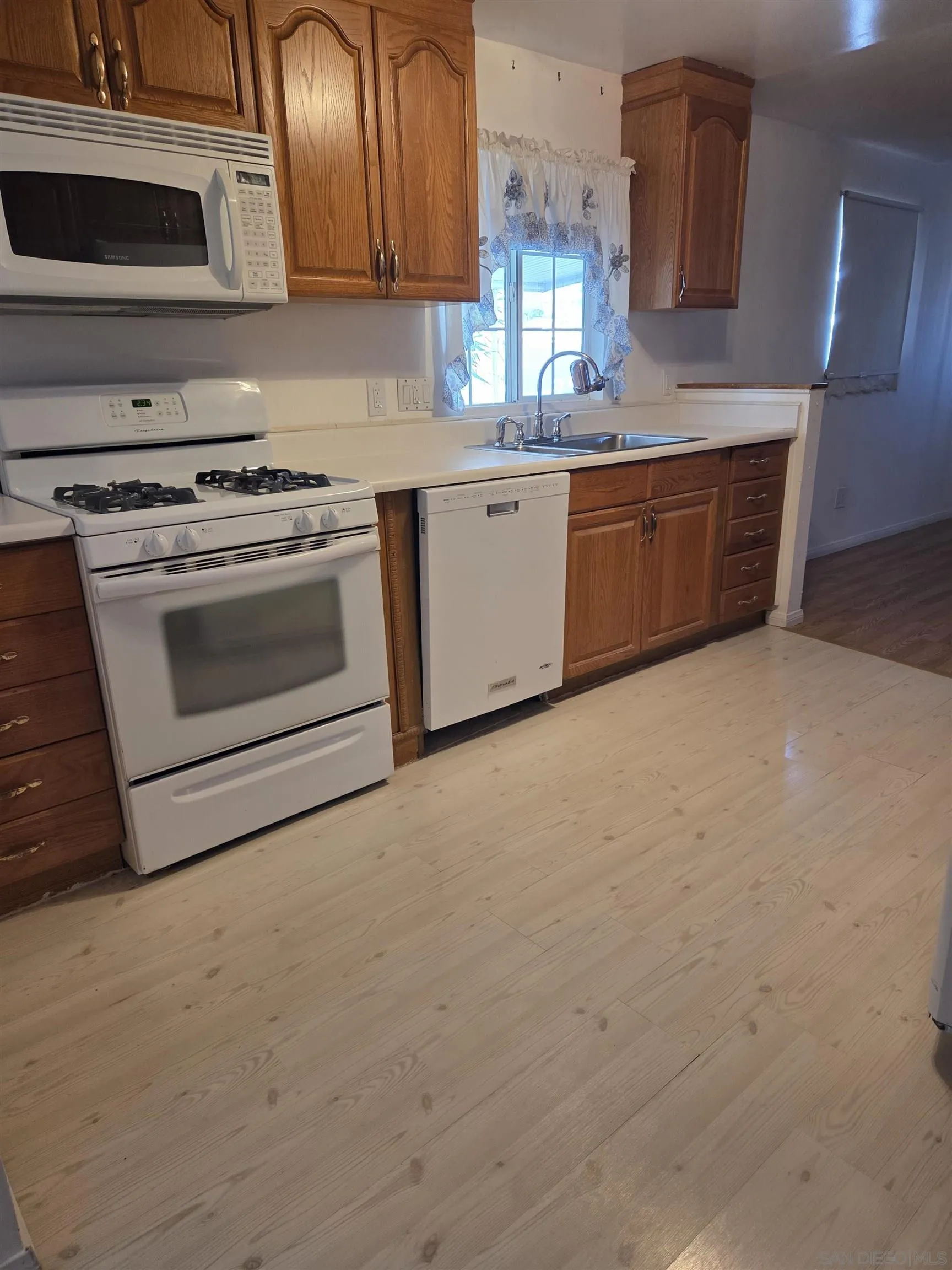 2550 E Valley Parkway Unit 122, Escondido, CA 92027 - Photo 3 of 15, Escondido, CA