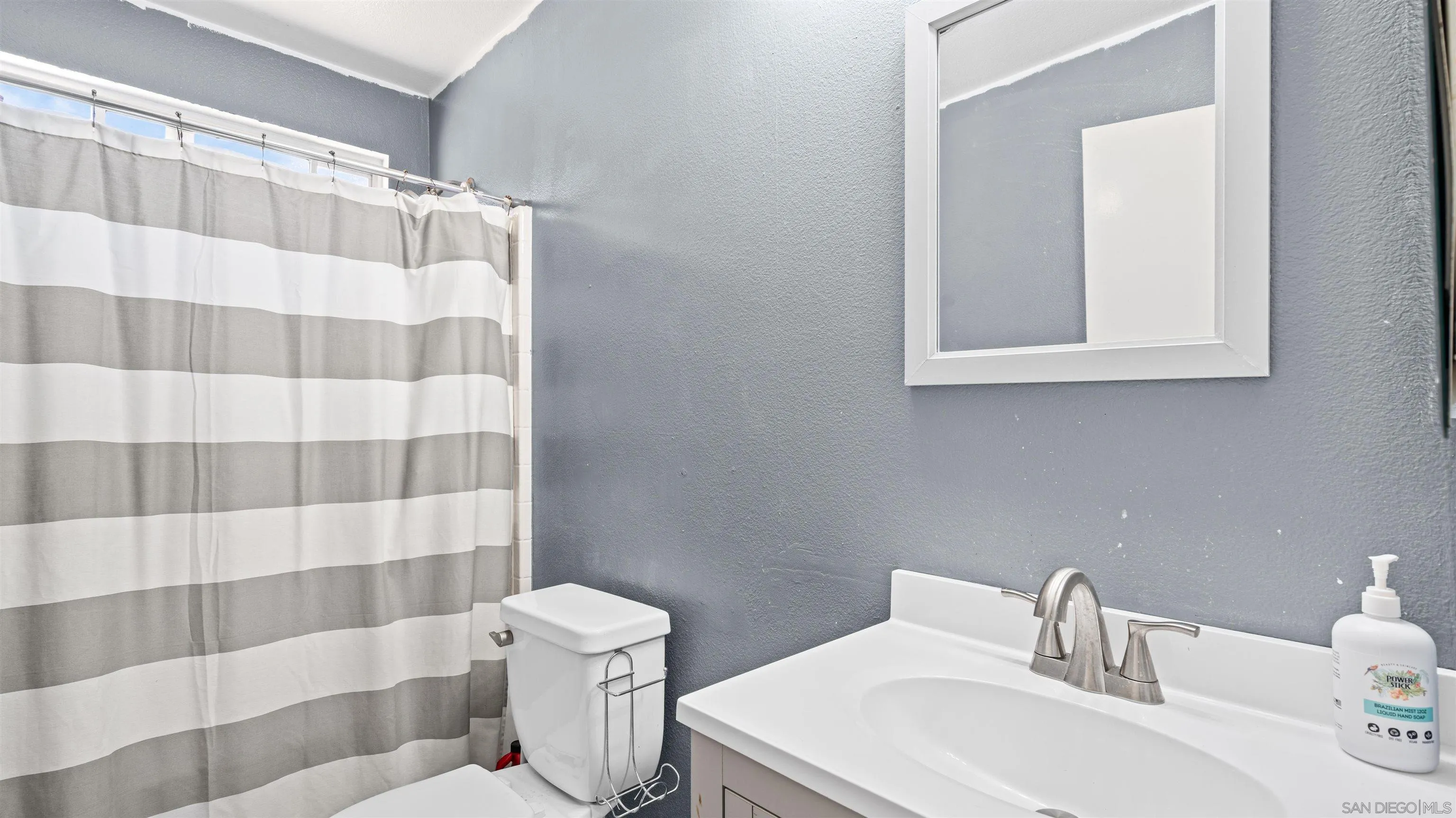 https://cdn.realtyfeed.com/cdn/127/260015652/7897ae2cf45a7be8ab0c4cabf5b4f0c9.webp