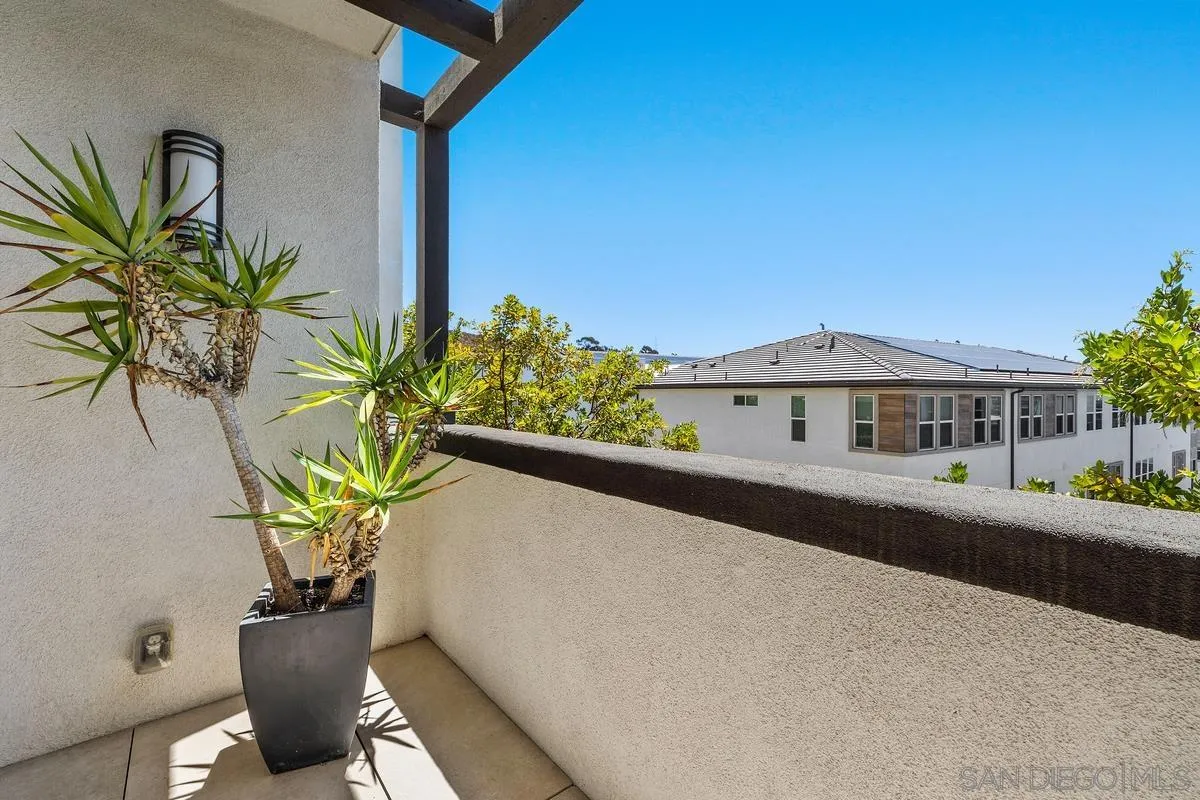 Photo #13: 260015654 Listing: Photo #13