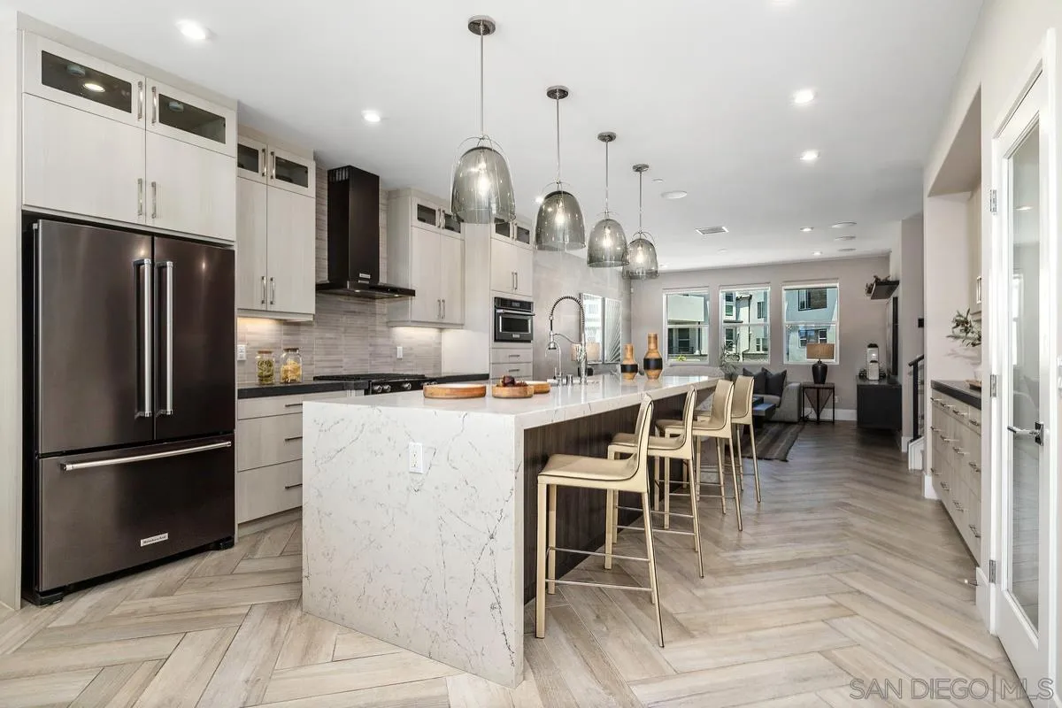 Photo #7: 260015654 Listing: Photo #7