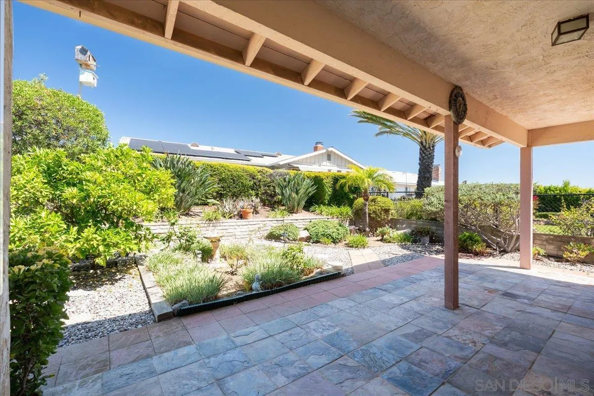 https://cdn.realtyfeed.com/cdn/127/260015655/149d6fc95454b7a0942af97bd6b02814.webp