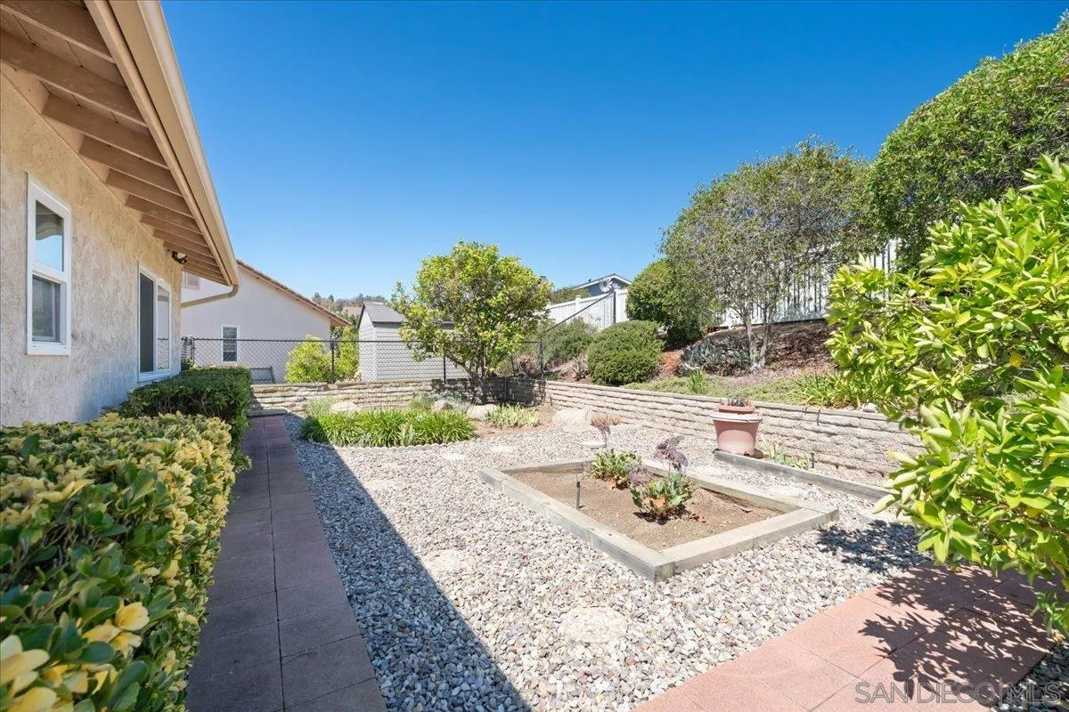 https://cdn.realtyfeed.com/cdn/127/260015655/29e03deb09de170fddb4f0c59b120bc9.webp