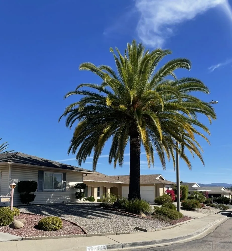 https://cdn.realtyfeed.com/cdn/127/260015655/4f0a974c02e193d54e0baf4c22c6b3f7.webp