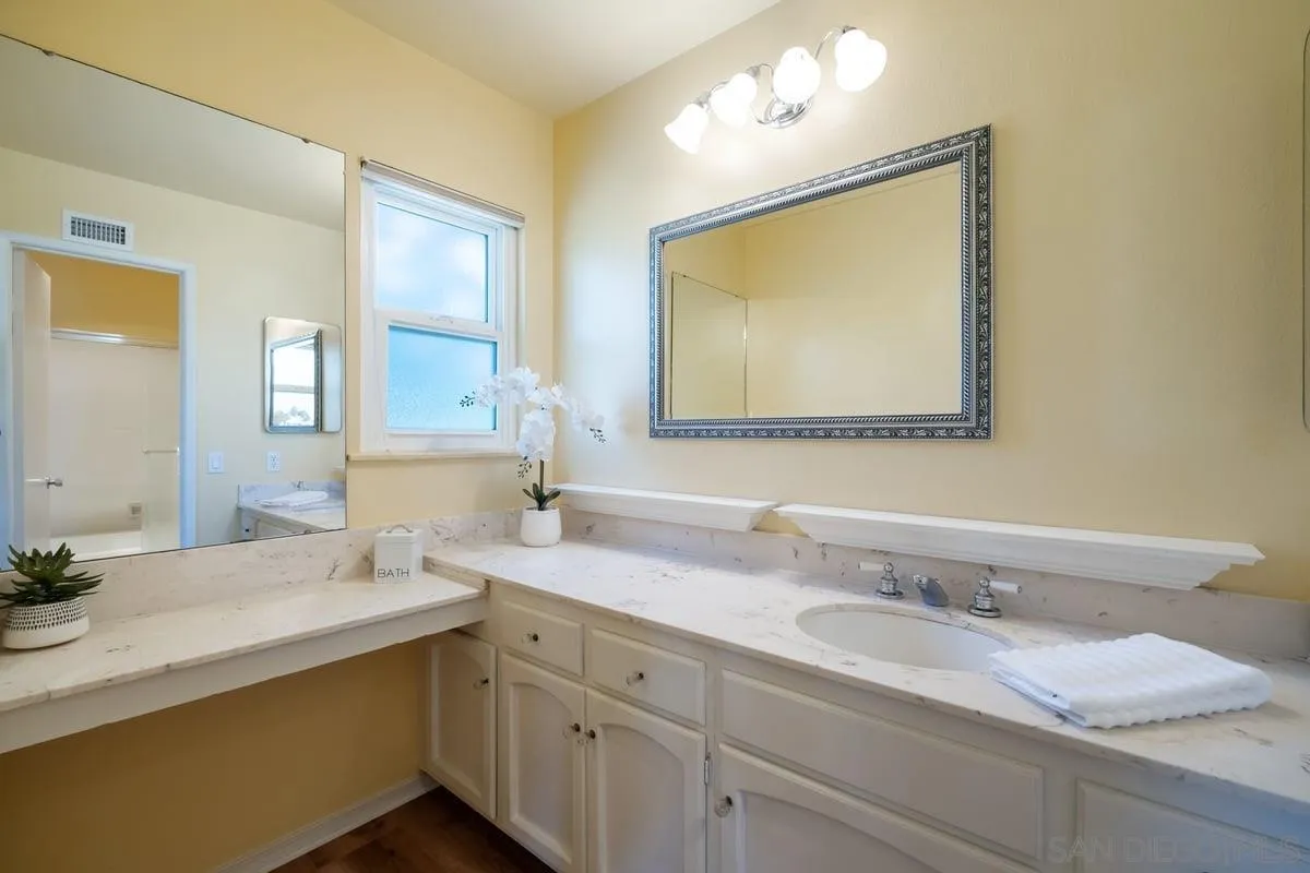 https://cdn.realtyfeed.com/cdn/127/260015655/6dc02a92ab527d782c0699dbf04e3a47.webp