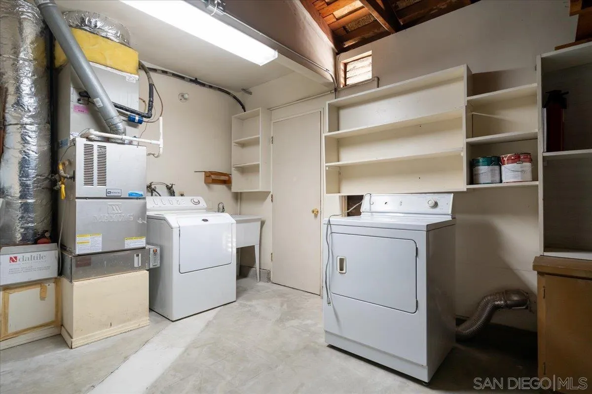 https://cdn.realtyfeed.com/cdn/127/260015655/787ba1dd5e3a64217577c1b90055a3e1.webp