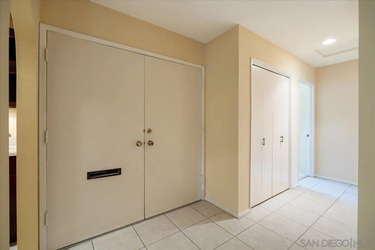 https://cdn.realtyfeed.com/cdn/127/260015655/8ec48d4dd5ad7ac1e94c0cee55981e28.webp