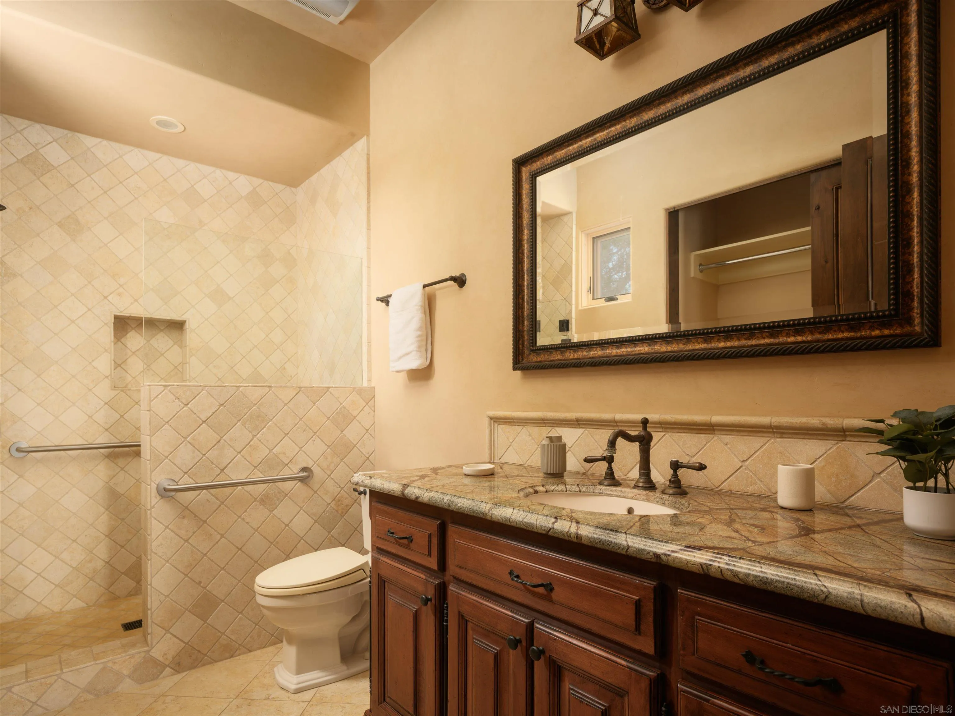 https://cdn.realtyfeed.com/cdn/127/260015657/149271867789aab46bb9ce848b443b6e.webp