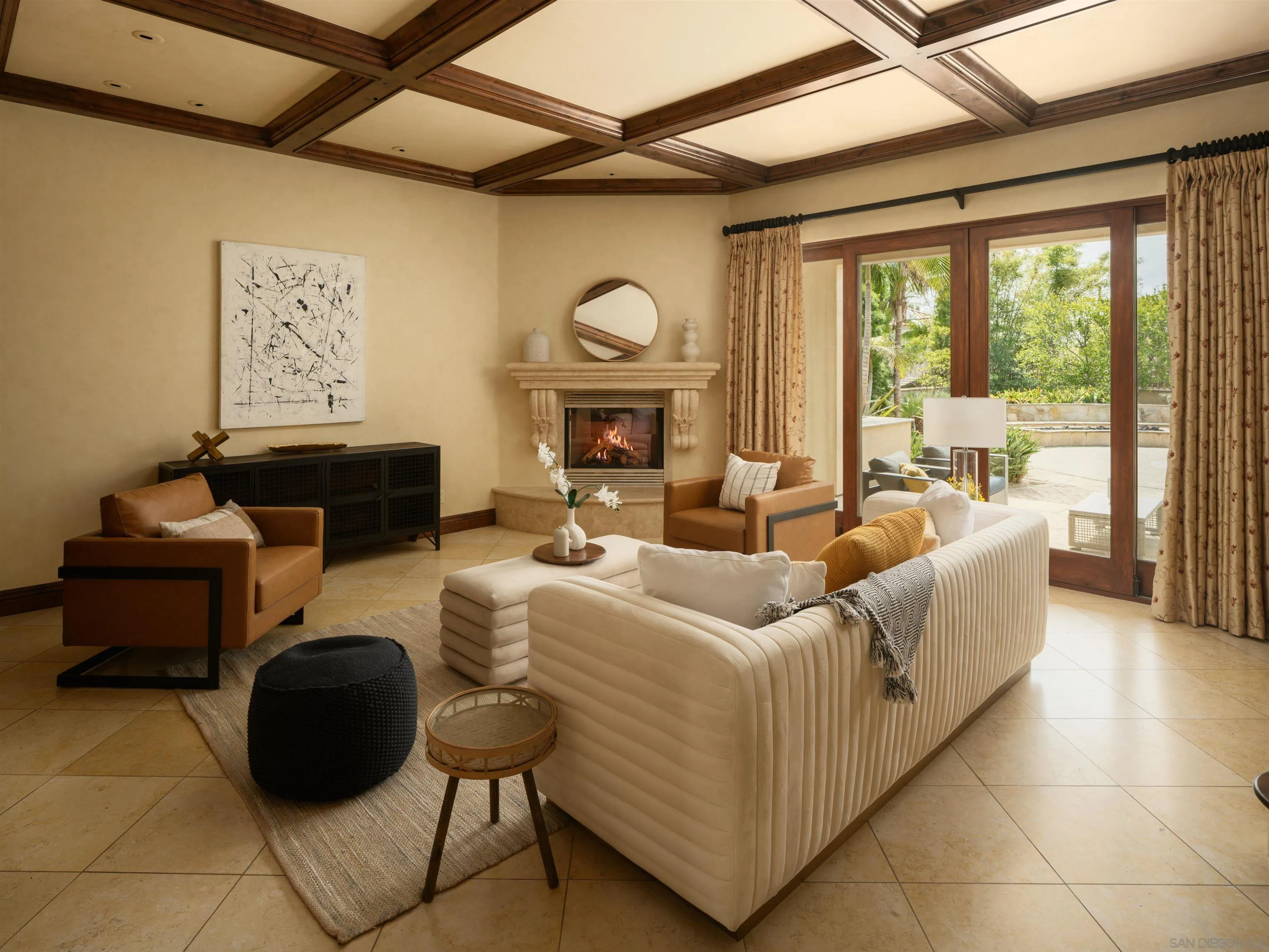 https://cdn.realtyfeed.com/cdn/127/260015657/15f924d0acbefa9213e2c5ac164cf566.webp