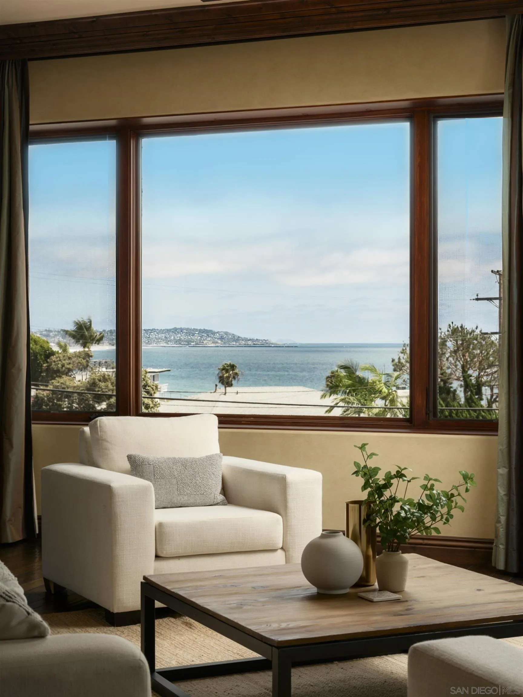https://cdn.realtyfeed.com/cdn/127/260015657/3501465e4f464d36e4195b19948b6fe5.webp