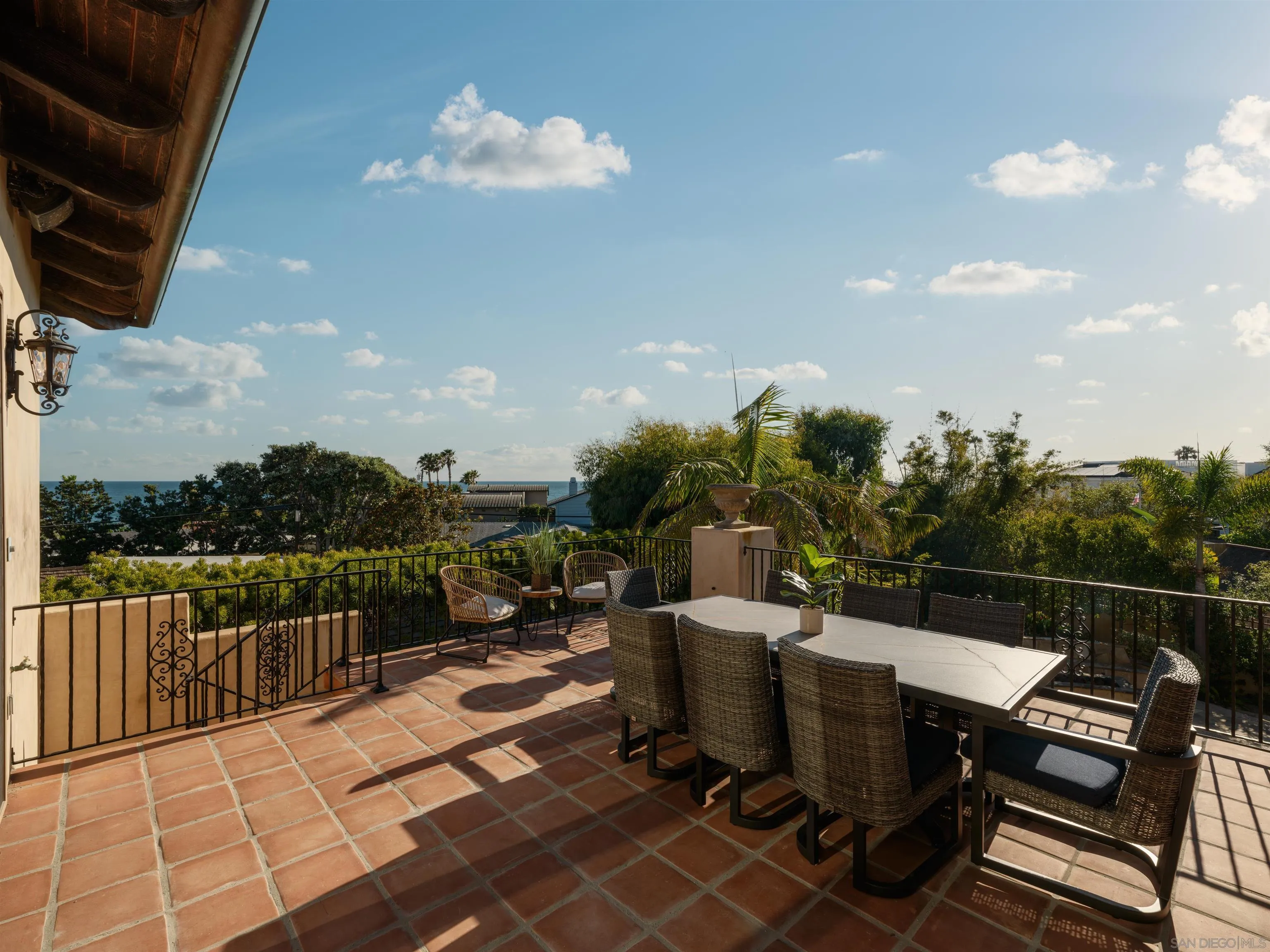https://cdn.realtyfeed.com/cdn/127/260015657/3a7c34a101d417abacd8e9546f6c5362.webp