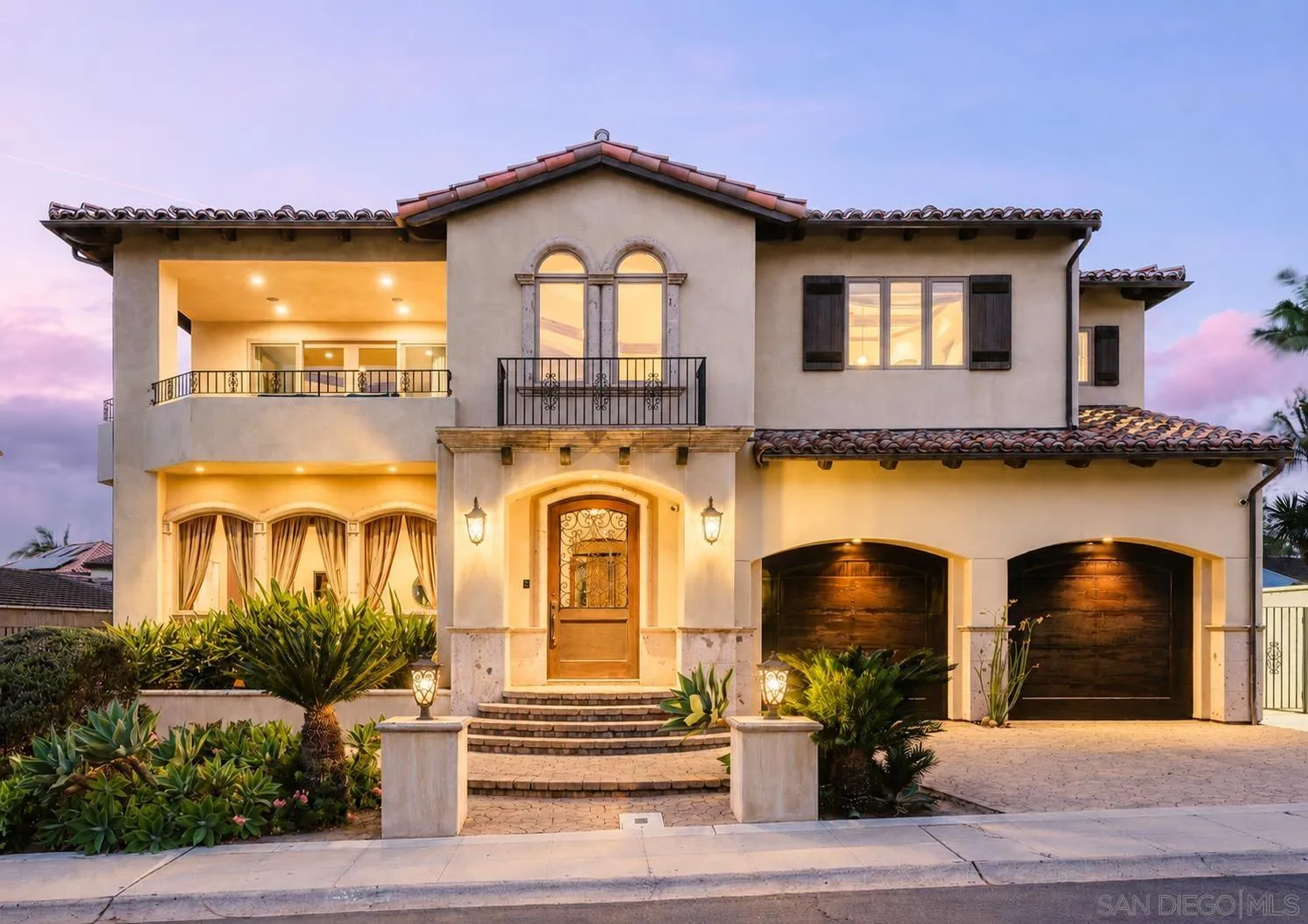 https://cdn.realtyfeed.com/cdn/127/260015657/42695e03b6aca541ad56410079c946fd.webp
