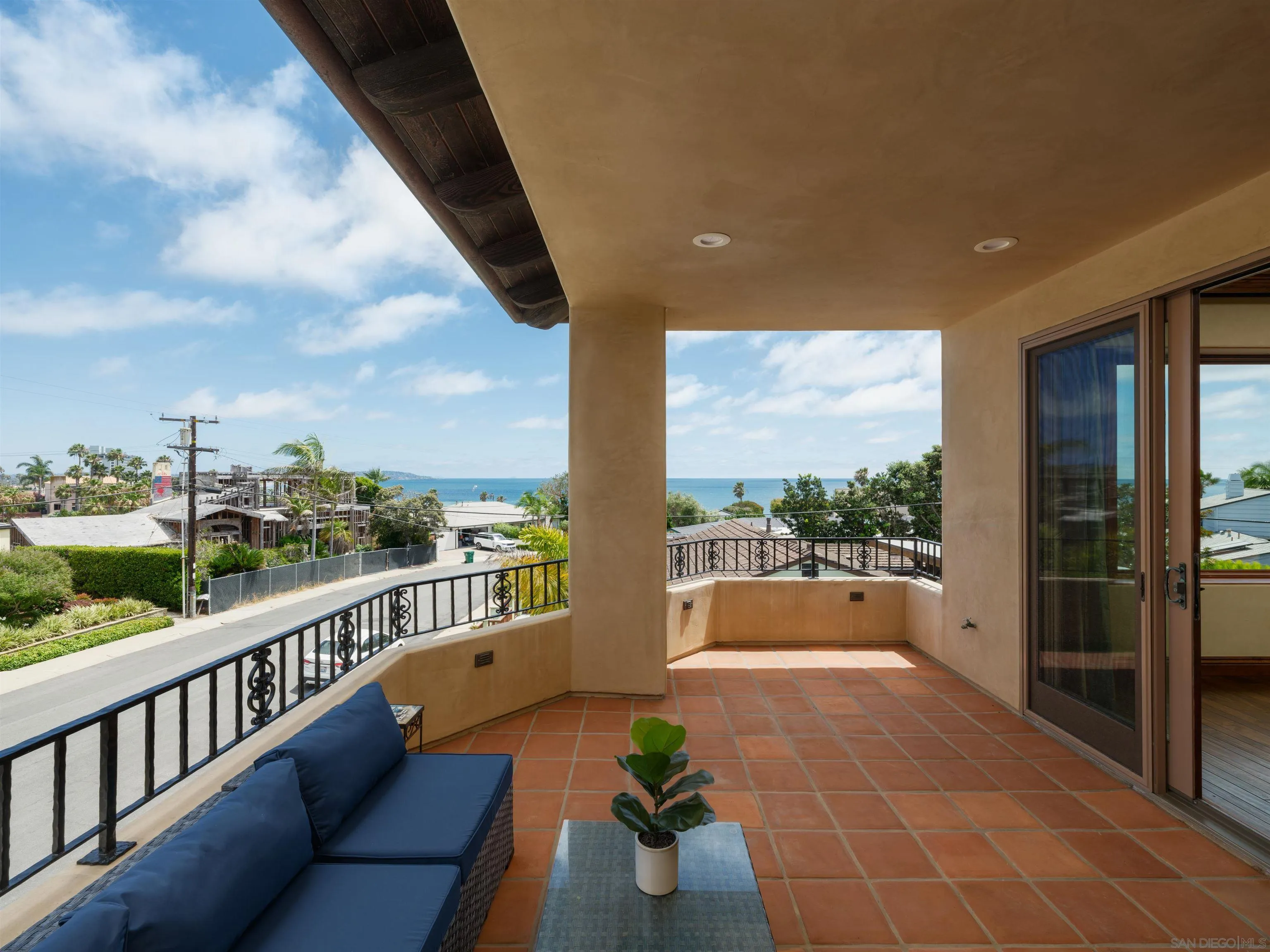 https://cdn.realtyfeed.com/cdn/127/260015657/93a0a1e0540d69da53ae16fb8c4d3623.webp