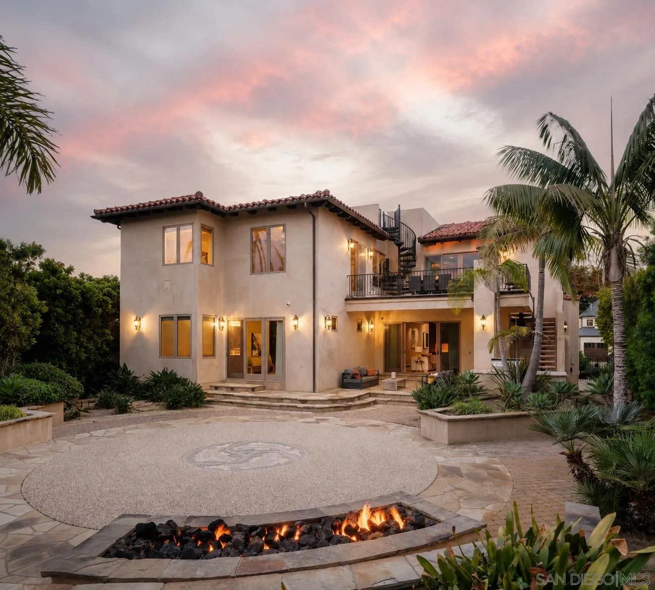 https://cdn.realtyfeed.com/cdn/127/260015657/d9ec9e40871d54b12440cda9b3daca15.webp