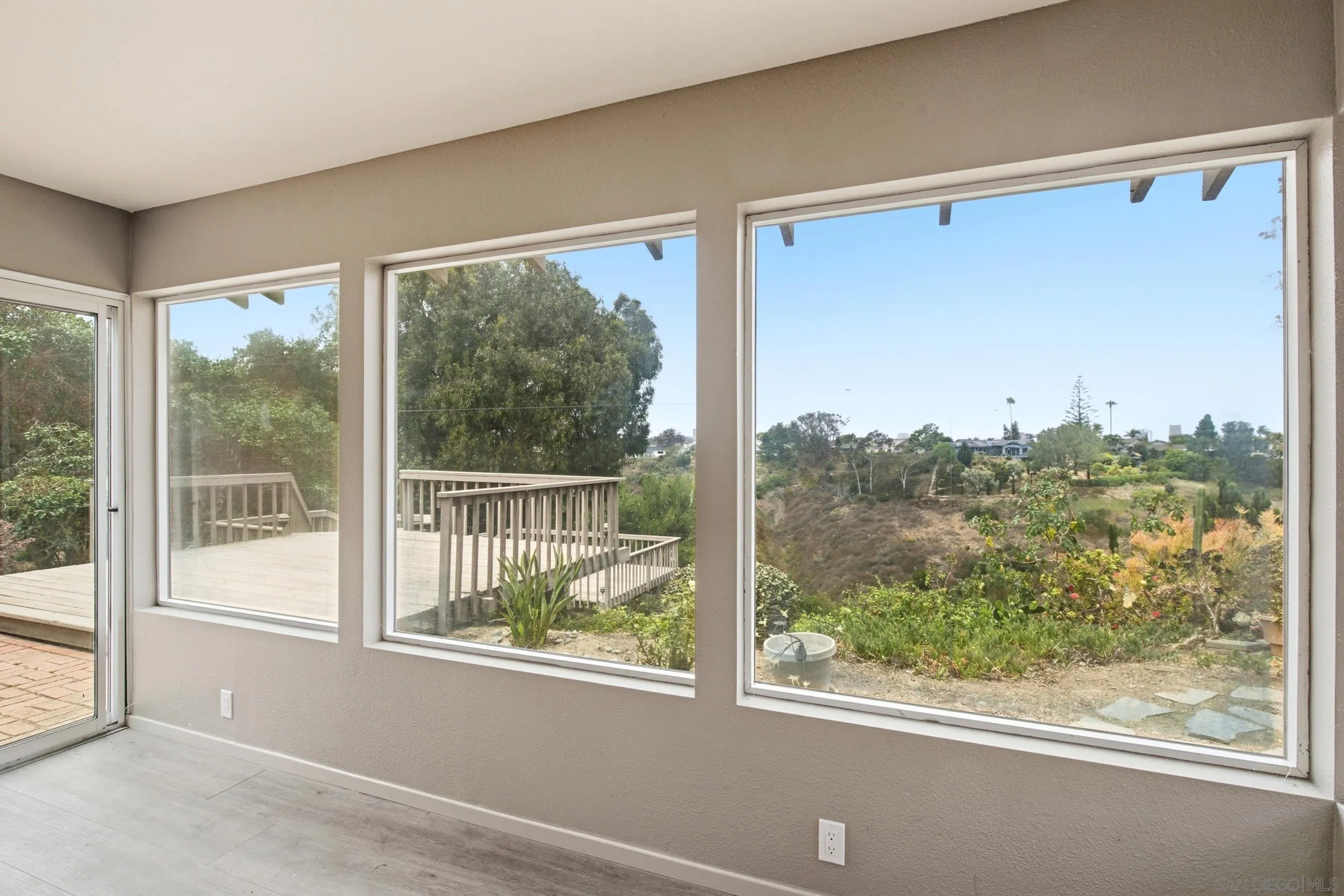 https://cdn.realtyfeed.com/cdn/127/260015658/746b4c596f43cf88e434efe6e3305926.webp