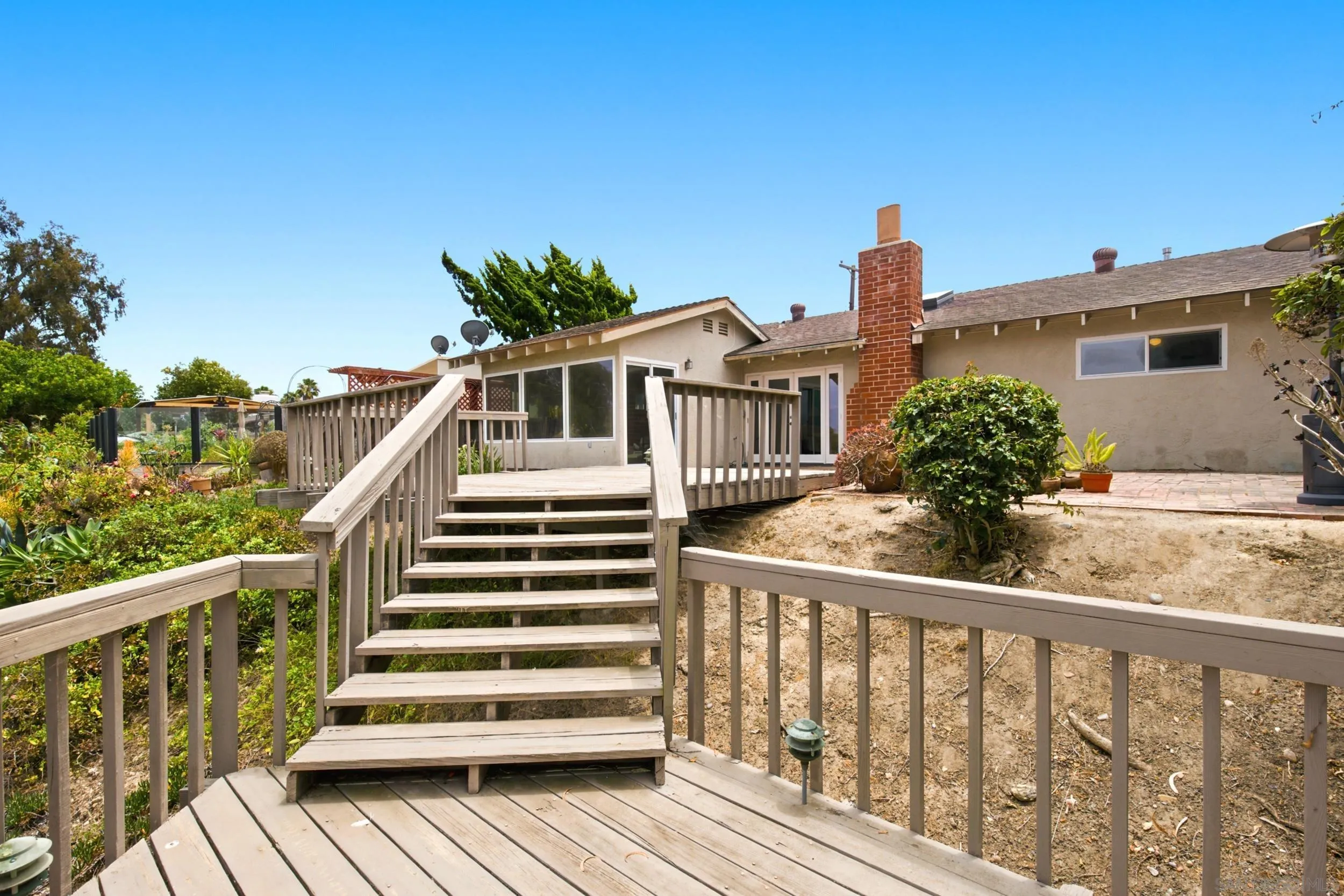 https://cdn.realtyfeed.com/cdn/127/260015658/93c126fad02a6a1ab47b501bcdfe46be.webp
