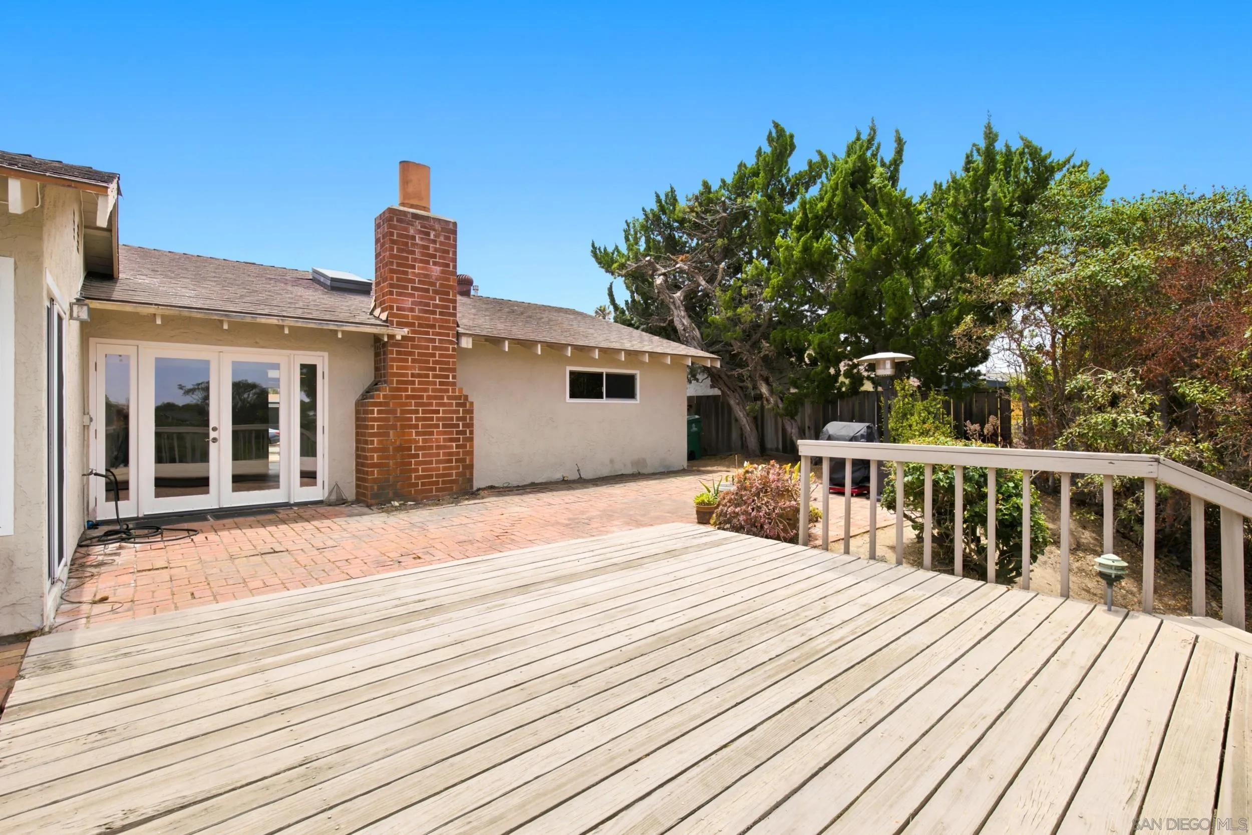 https://cdn.realtyfeed.com/cdn/127/260015658/9f87c4e98a5ce3a987d848f3e059f8b7.webp