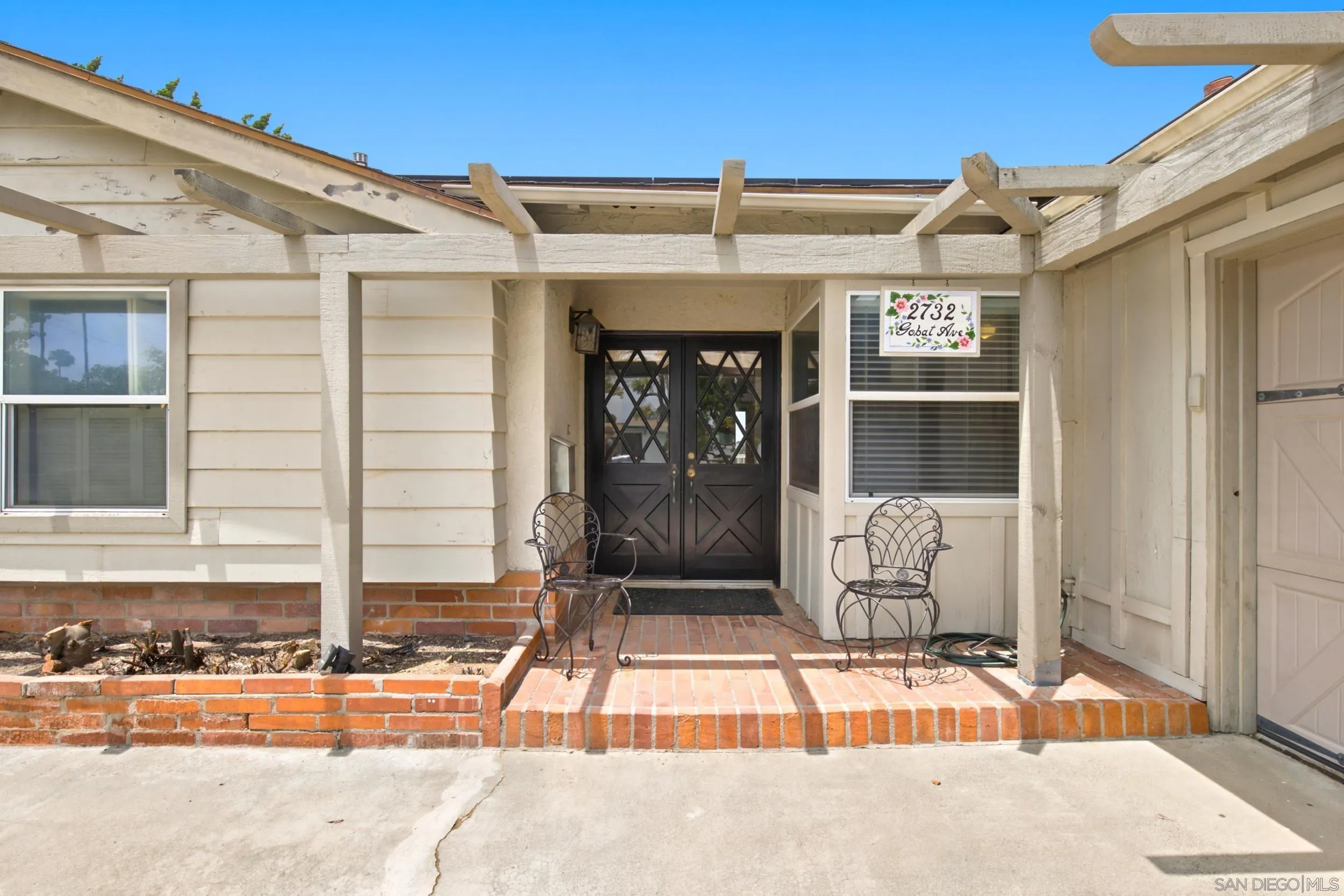 https://cdn.realtyfeed.com/cdn/127/260015658/e0626971317d2b44252424688952f56c.webp