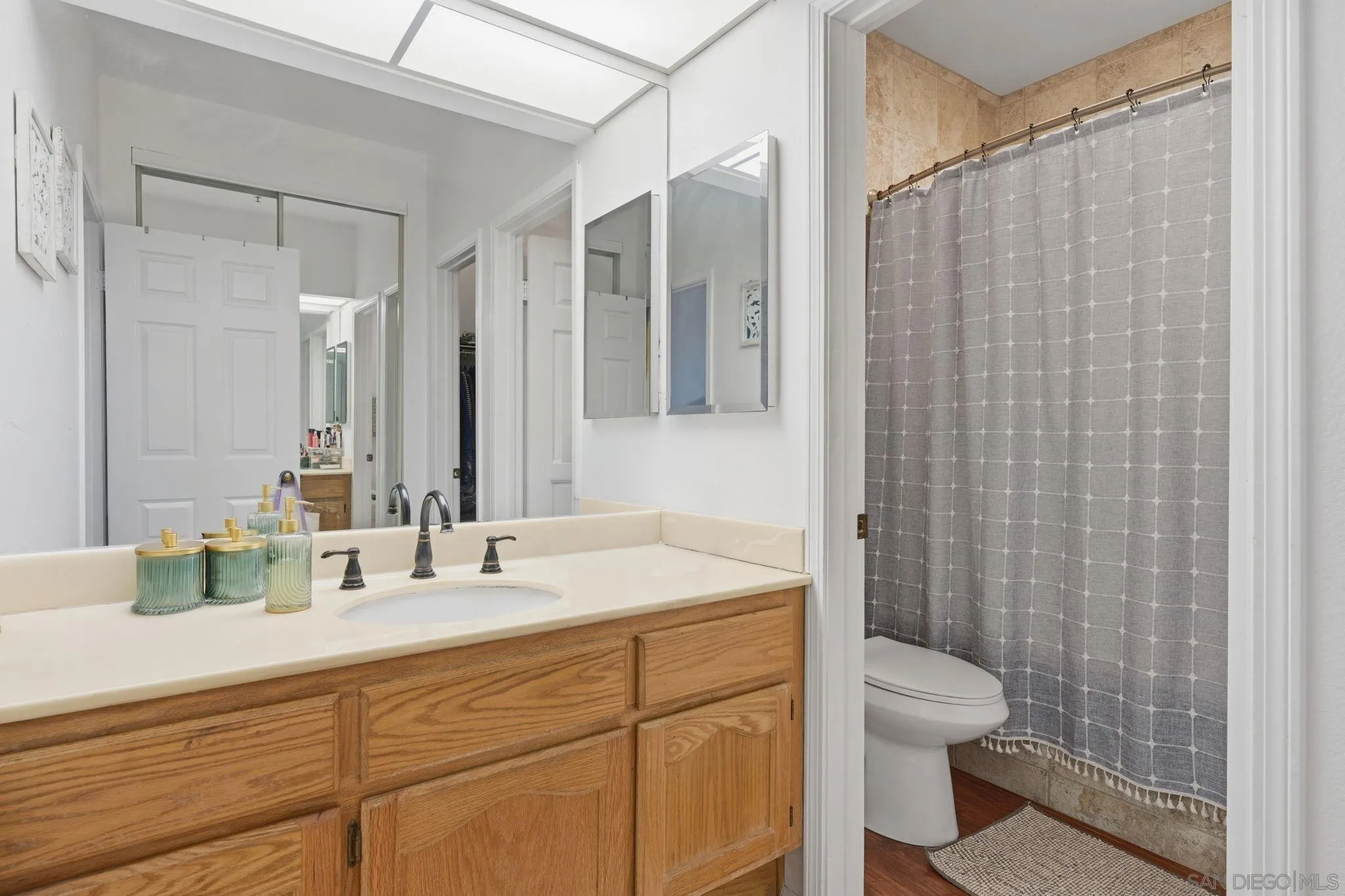 Photo #24: 260015659 Listing: Photo #24