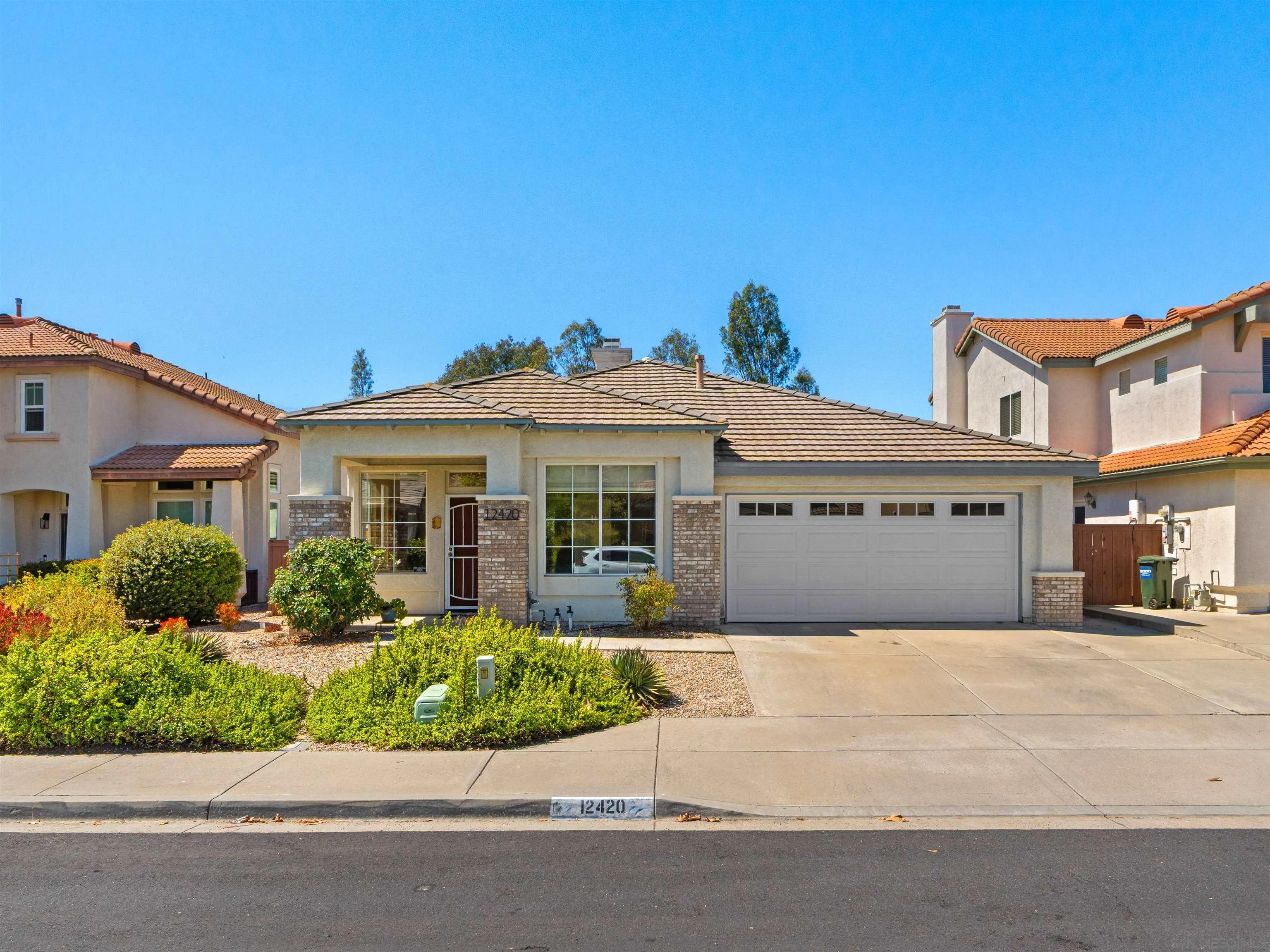 12420 Whispering Tree Ln, Poway, CA 92064 - Main photo, Poway, CA