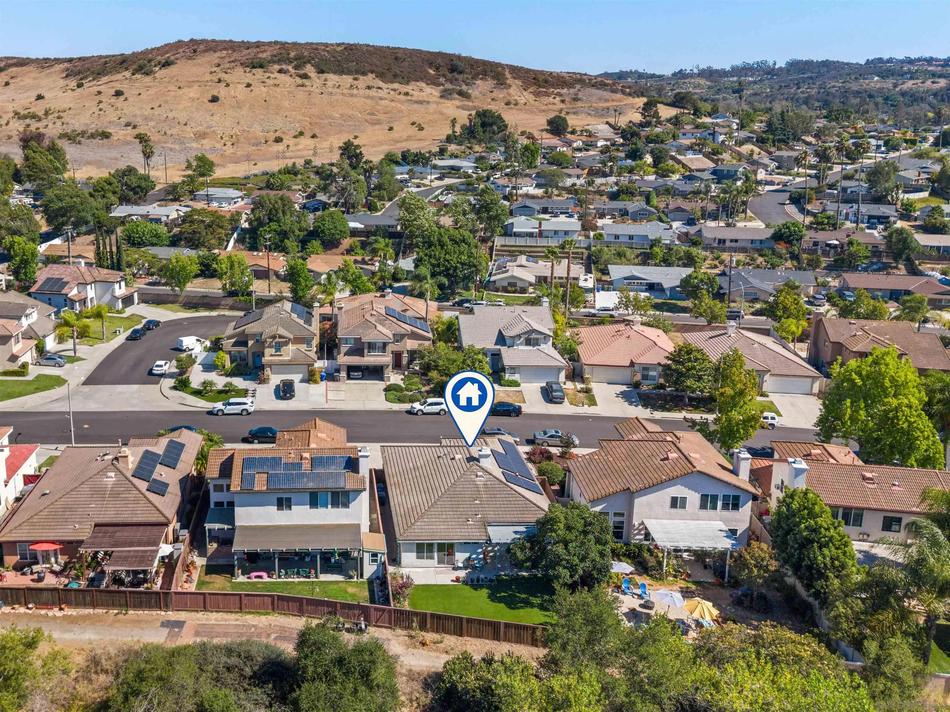 https://cdn.realtyfeed.com/cdn/127/260015661/94ebbafb3ec5cbf7646976d2ce823daa.webp