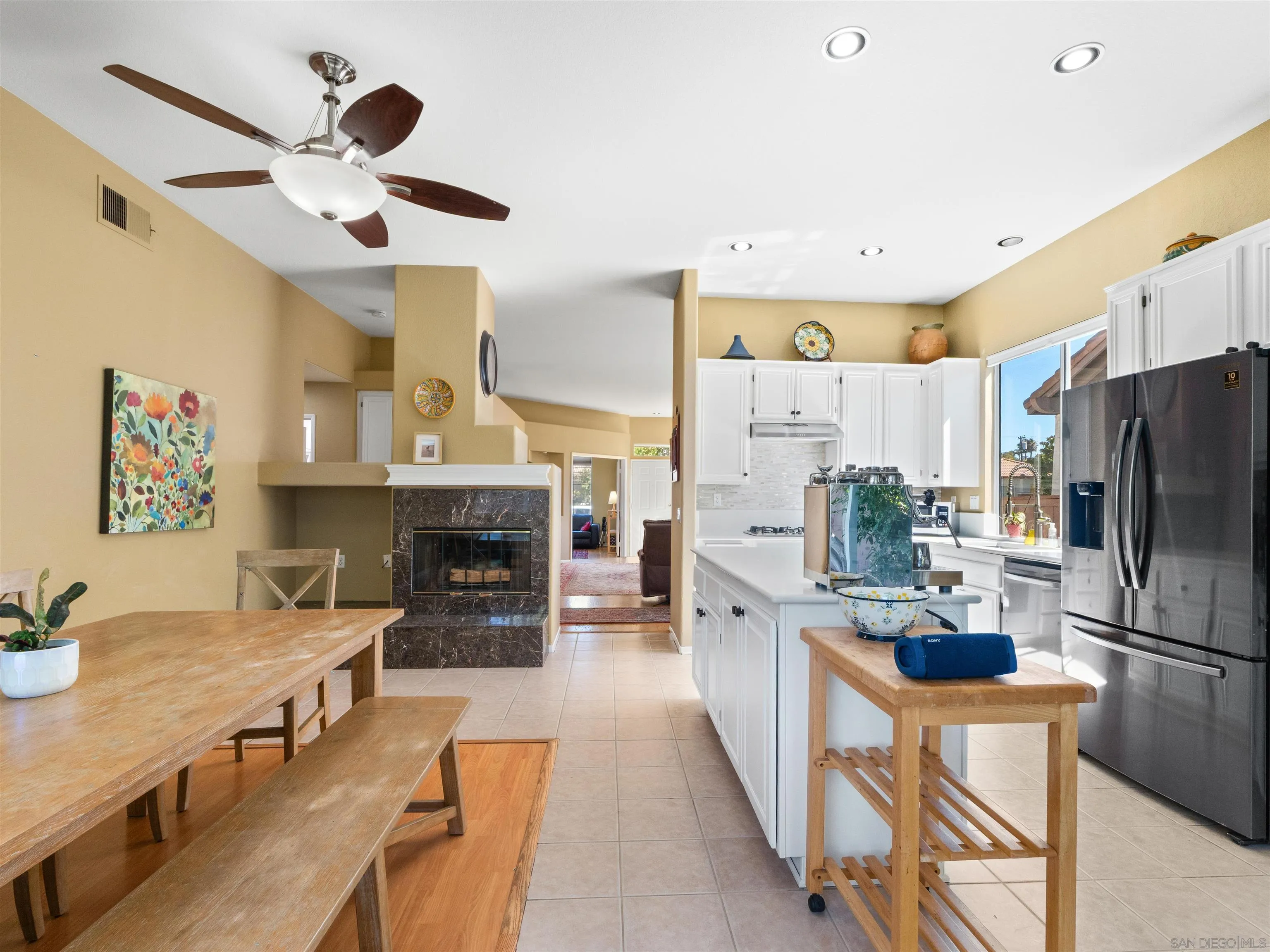 https://cdn.realtyfeed.com/cdn/127/260015661/9ecce8ce8ce98cabe7e72dadc1c8580b.webp