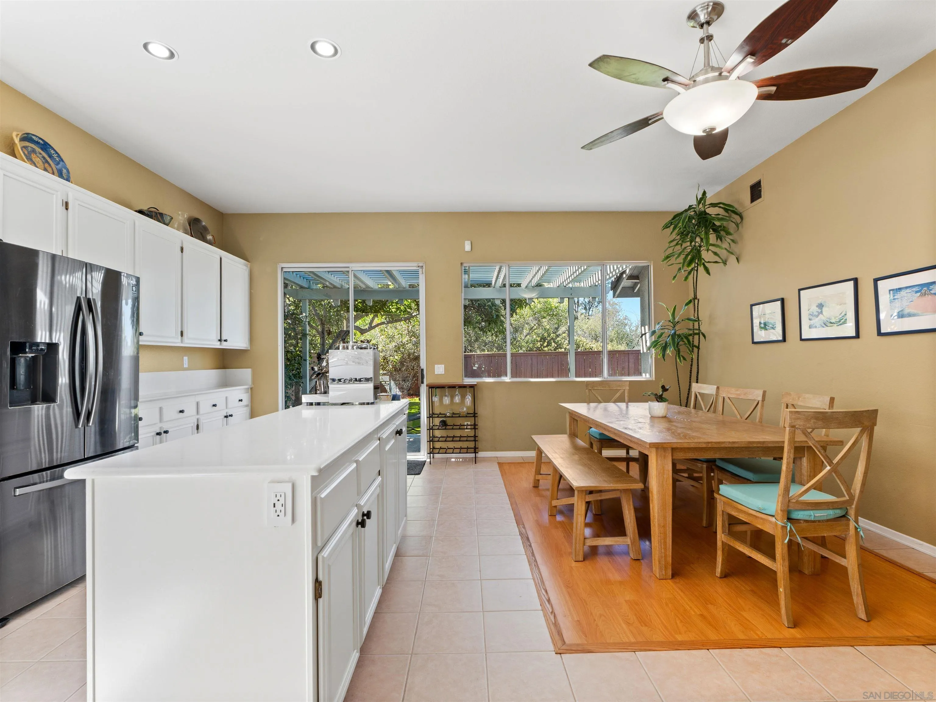 https://cdn.realtyfeed.com/cdn/127/260015661/c1807ee400777f6437c0150b17d32ef4.webp