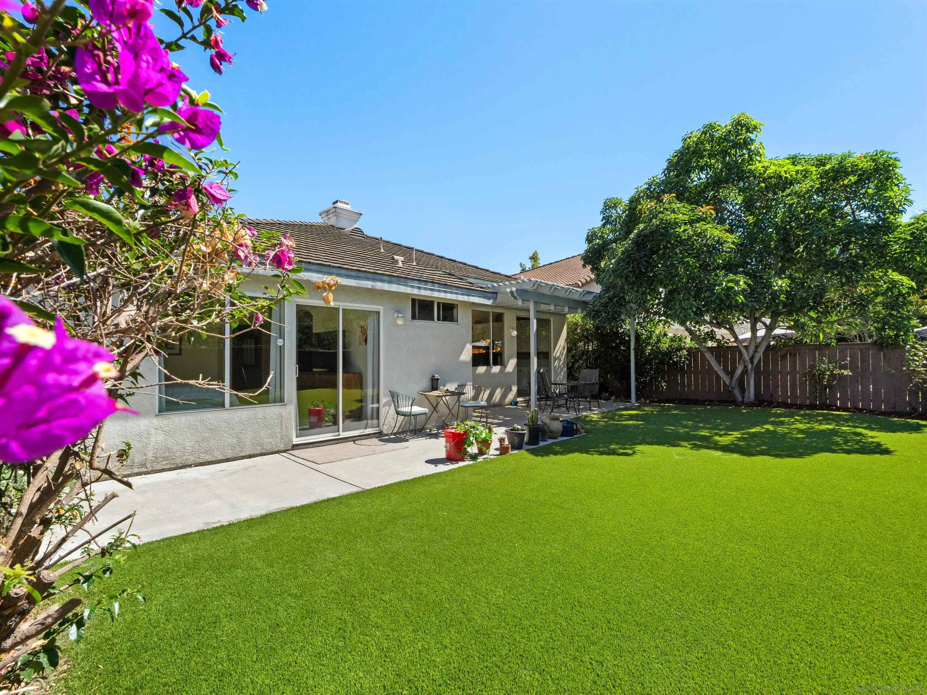 https://cdn.realtyfeed.com/cdn/127/260015661/f76c9e47aaaee4f70d178a9c26df7ad9.webp