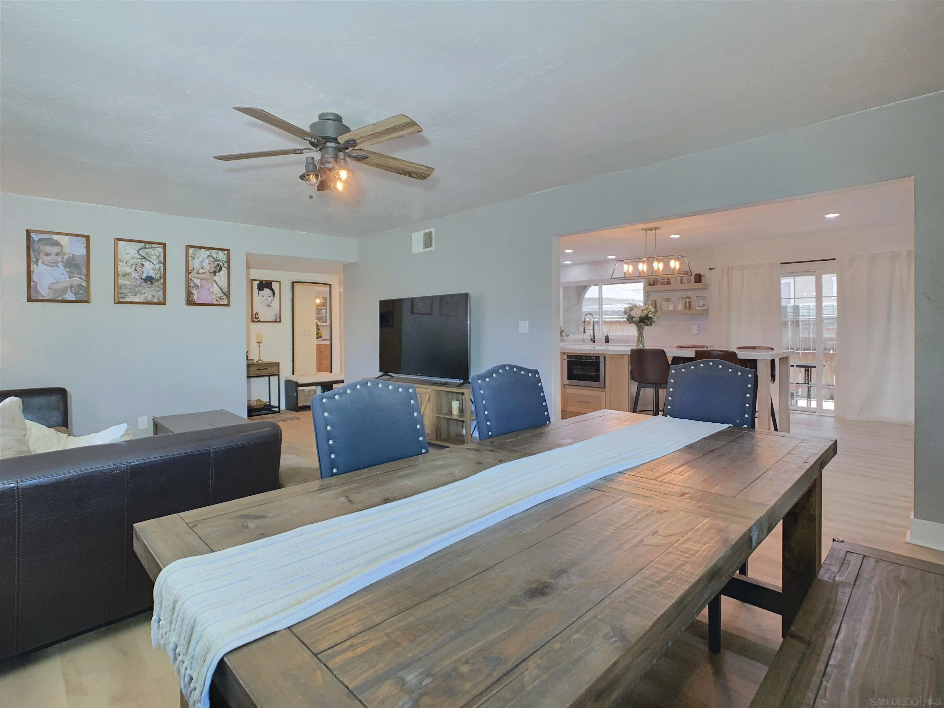 https://cdn.realtyfeed.com/cdn/127/260015662/1418d6b8e60405f9c2a0f3a86551fae5.webp