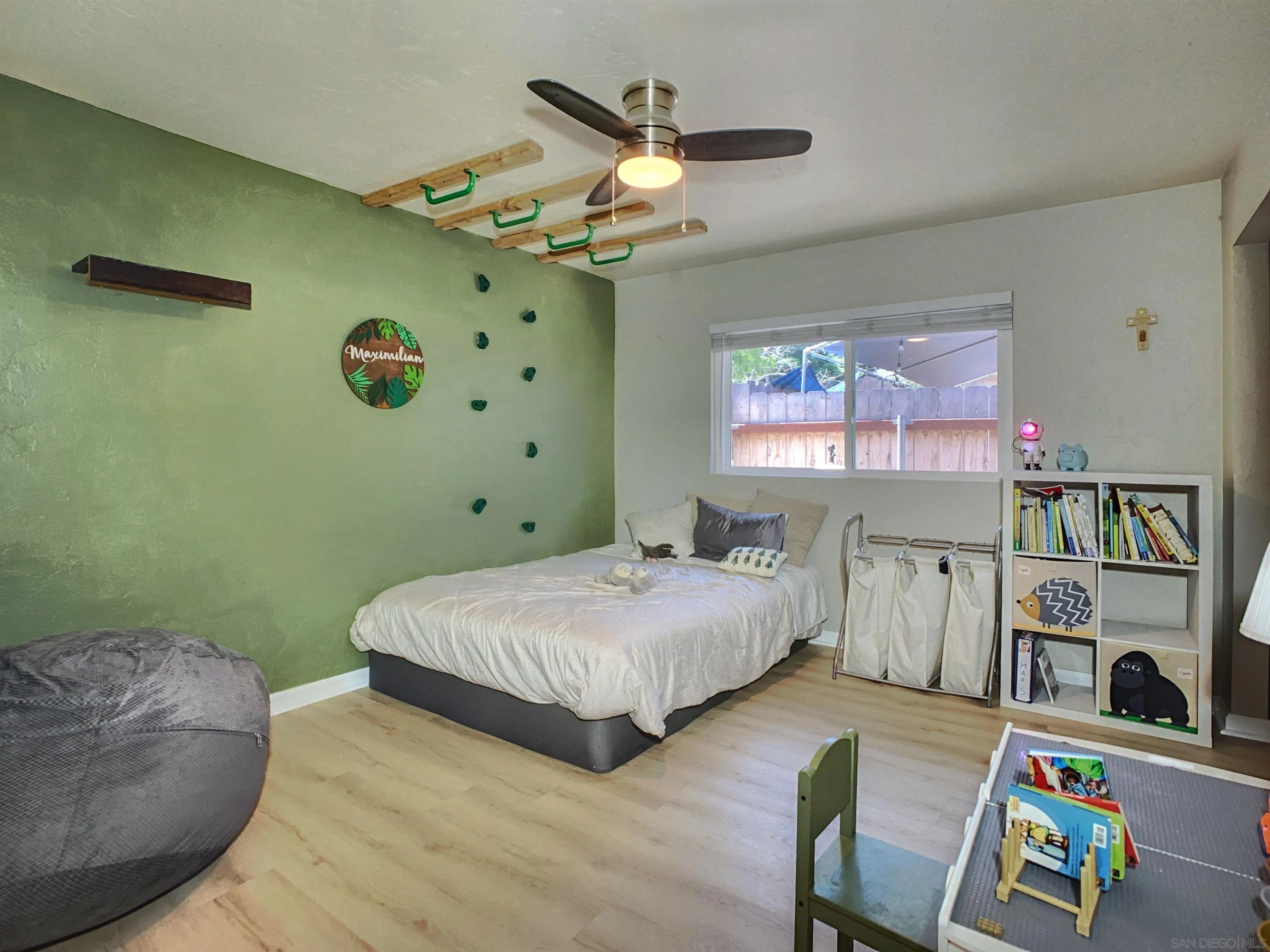 https://cdn.realtyfeed.com/cdn/127/260015662/d3ebbb9b629d43e71a0bfefcbad7cded.webp