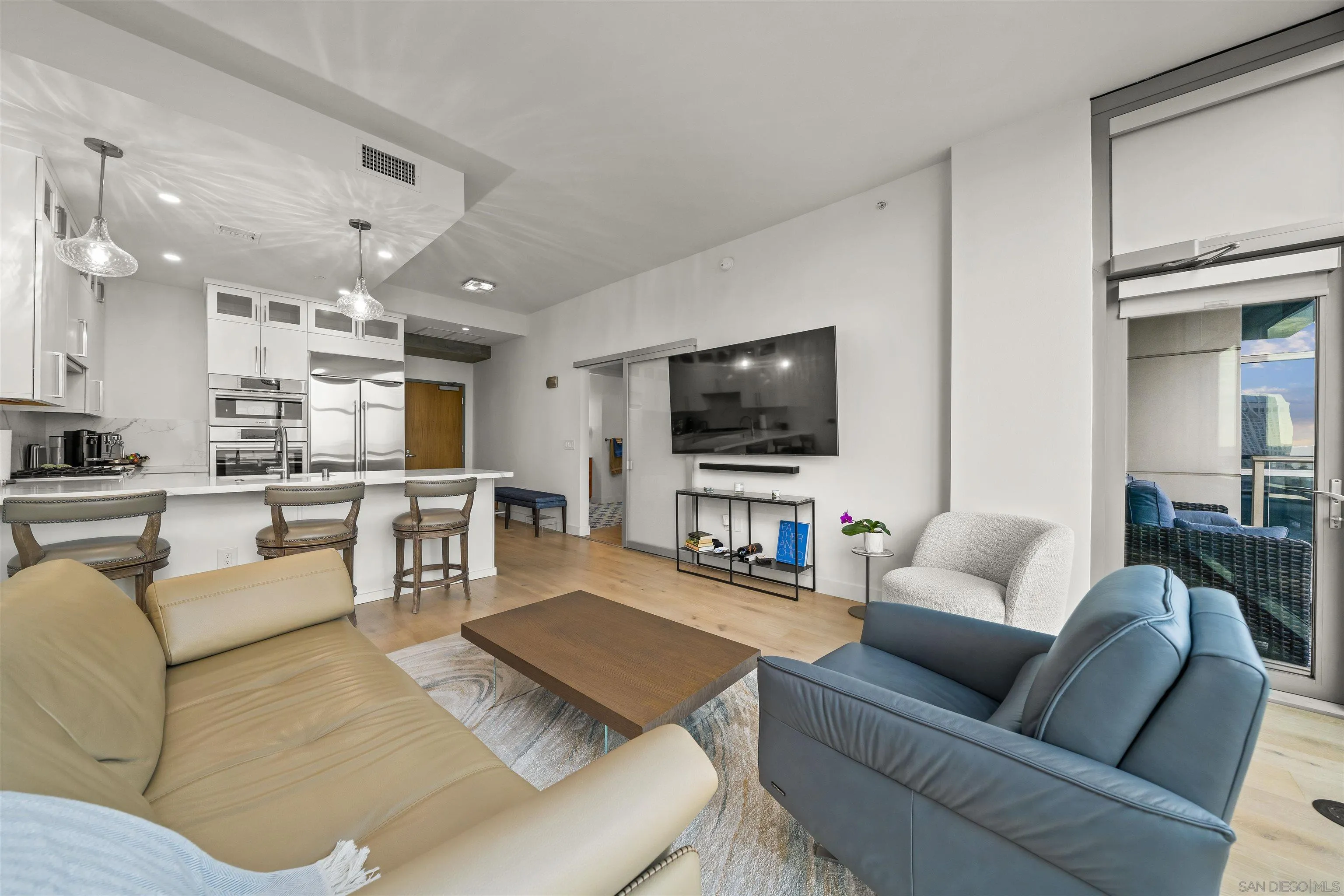 Photo #8: 260015664 Listing: Photo #8