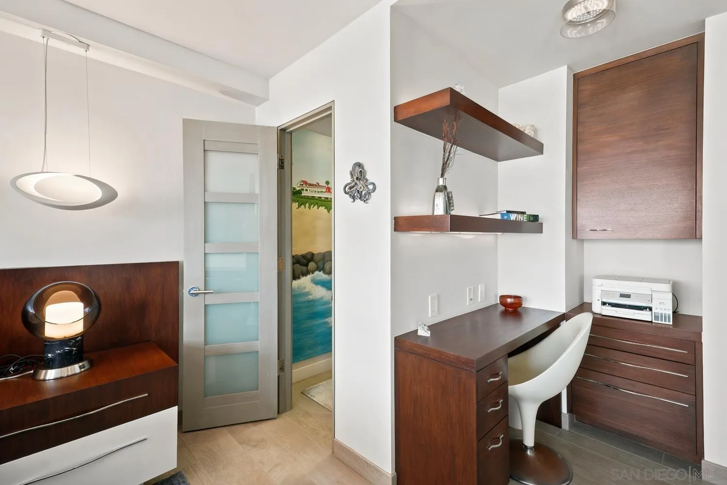 https://cdn.realtyfeed.com/cdn/127/260015666/1bcde2414df86989ec13af78c788ce59.webp