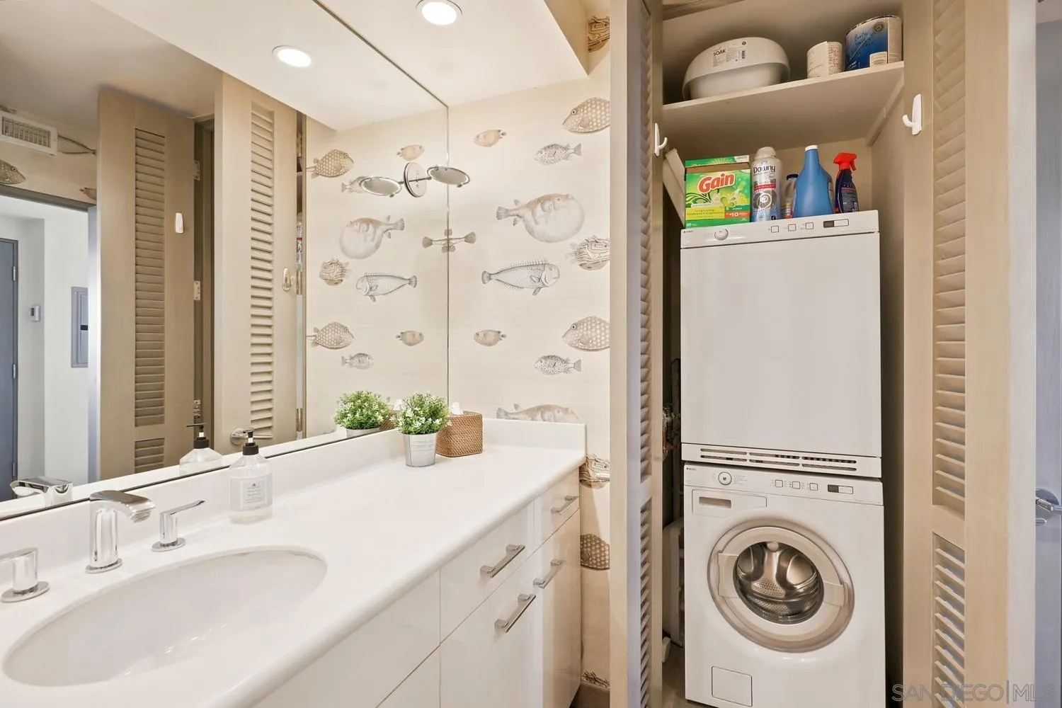 https://cdn.realtyfeed.com/cdn/127/260015666/3b2c615b67dab3b65a8262b83454dcee.webp
