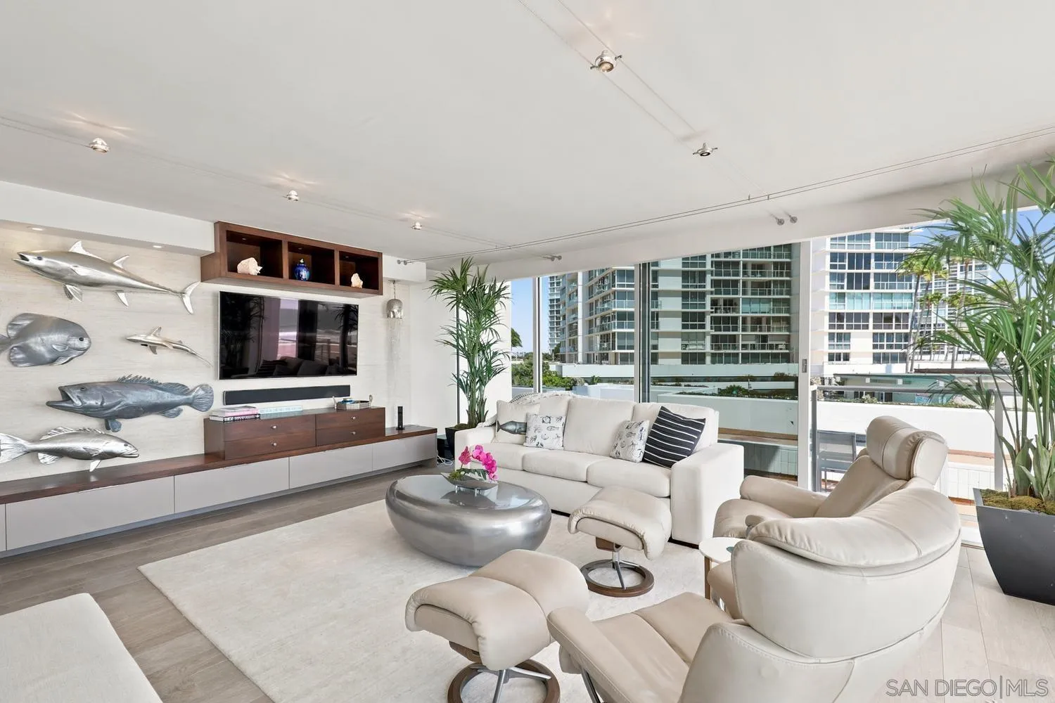 https://cdn.realtyfeed.com/cdn/127/260015666/7254e7a087a4122712feac4ea1898ef6.webp