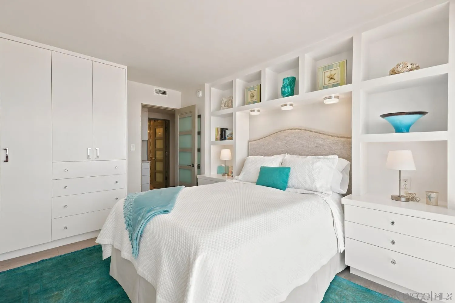 https://cdn.realtyfeed.com/cdn/127/260015666/e793e4ef8b822726d83cba0babcaadb8.webp