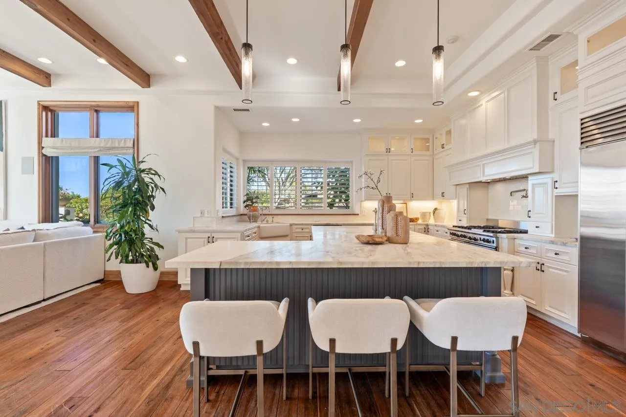 https://cdn.realtyfeed.com/cdn/127/260015671/24bd61b4a20d316f87e2b36d3aee8958.webp