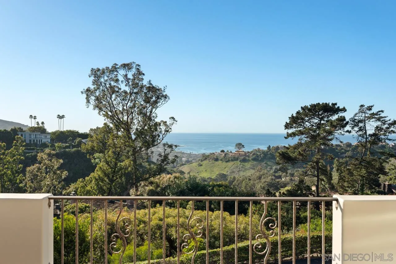 https://cdn.realtyfeed.com/cdn/127/260015671/34dab6ed1f9a4df2385a60747e987ef5.webp