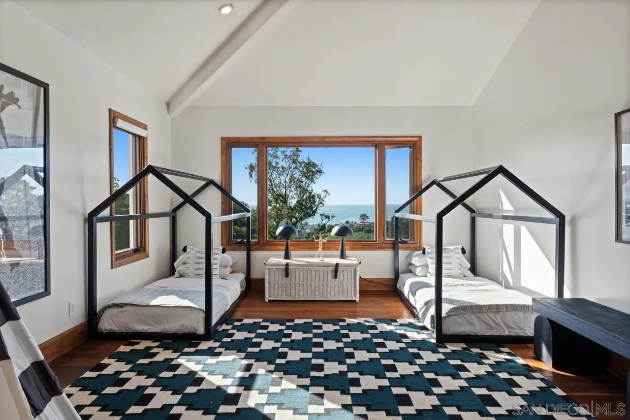 https://cdn.realtyfeed.com/cdn/127/260015671/4648f54157fd820d9e9da096afc04cf9.webp