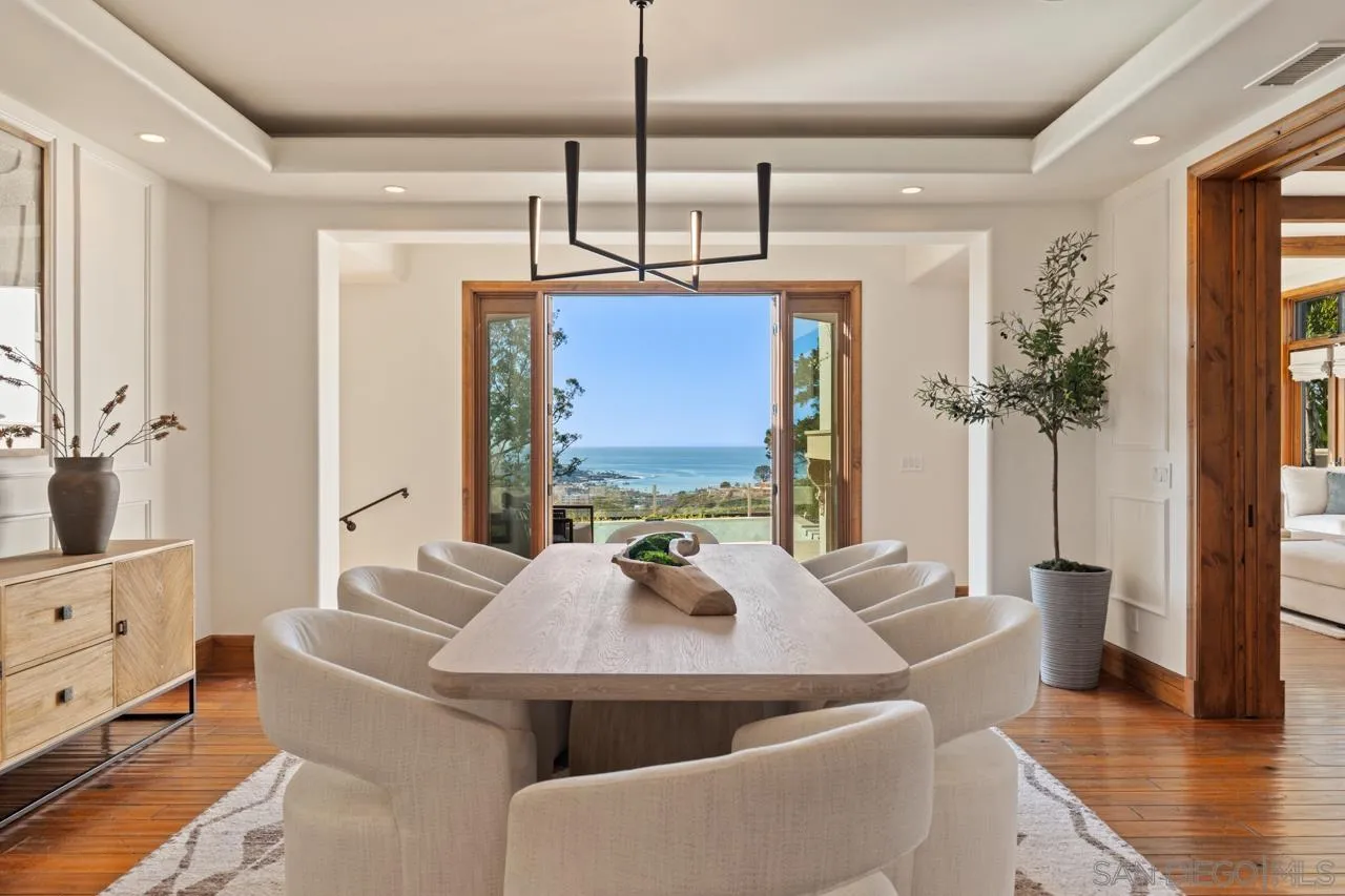 https://cdn.realtyfeed.com/cdn/127/260015671/893d7e9ad893cd38c978d3b572f95220.webp