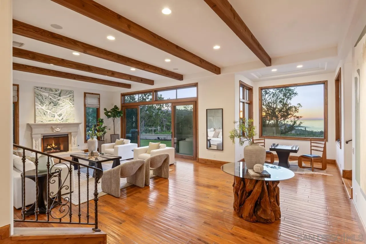 https://cdn.realtyfeed.com/cdn/127/260015671/9ca207261ca24a8262a932dec1ad3ba7.webp