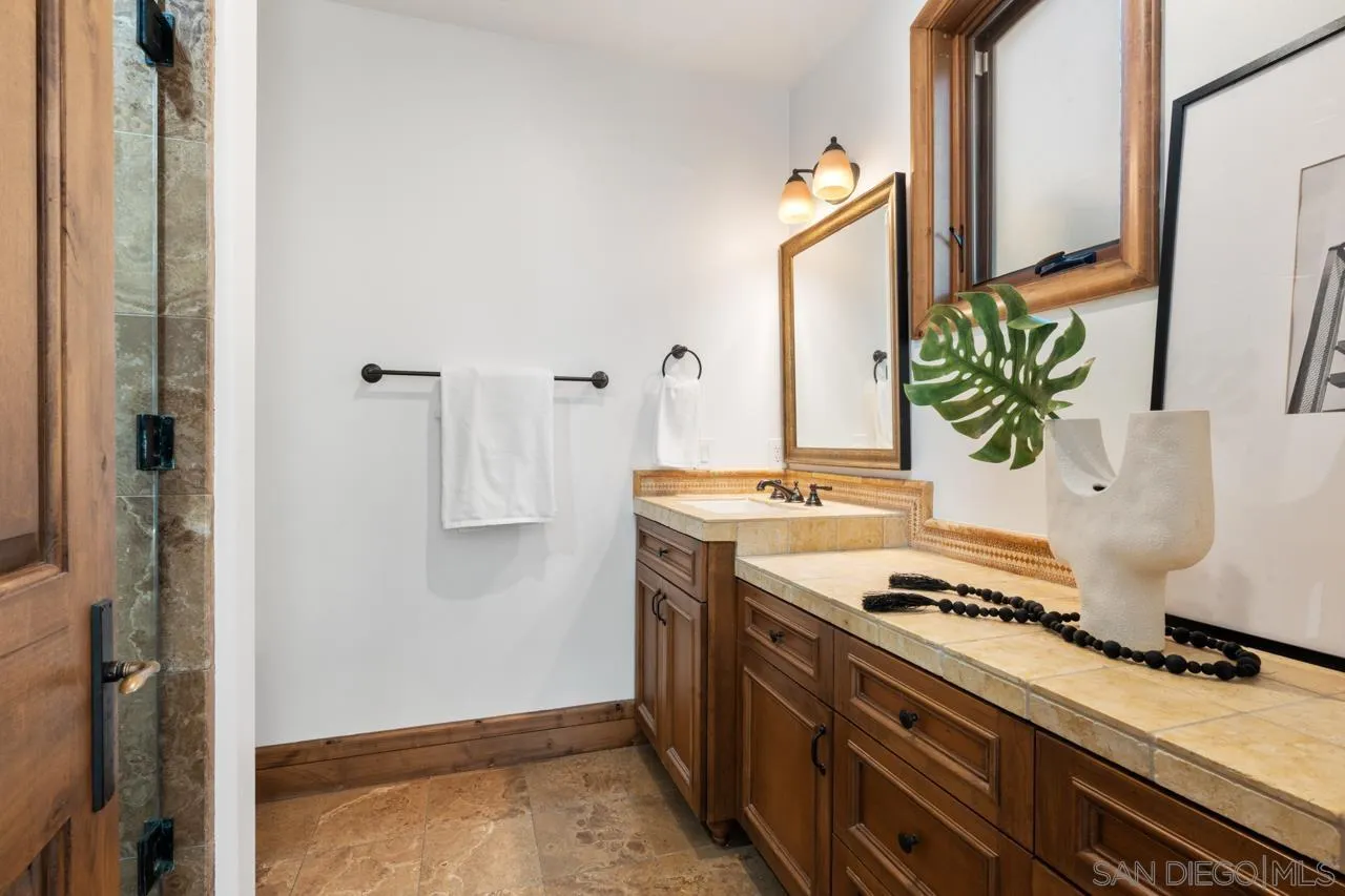 https://cdn.realtyfeed.com/cdn/127/260015671/e9b65459373b0ced1b19af9d2fa72d9d.webp