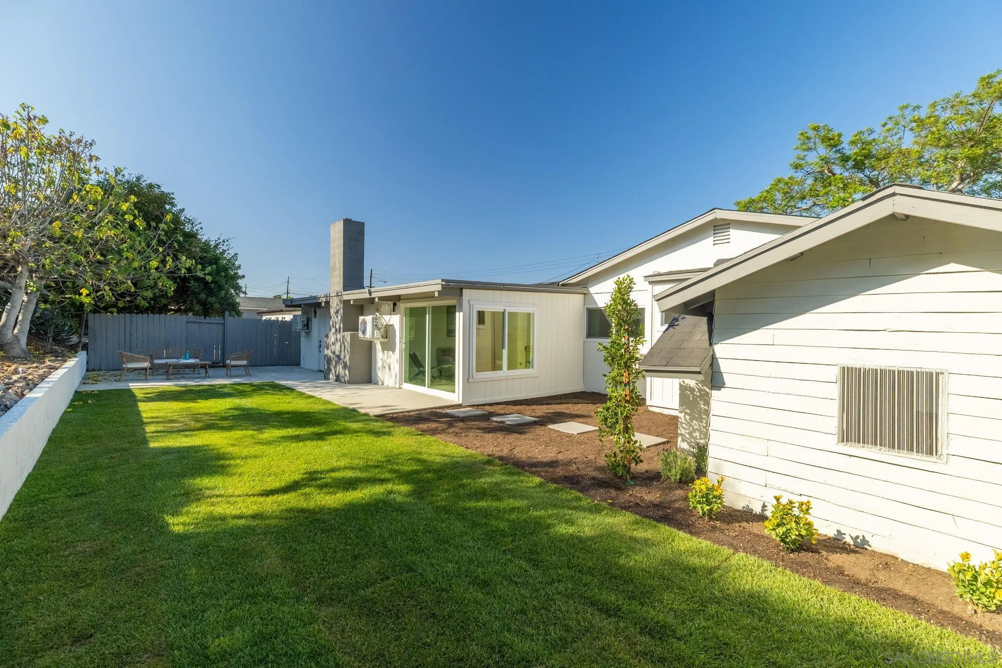 https://cdn.realtyfeed.com/cdn/127/260015673/d755e082f24d71c713879ff12df347fe.webp