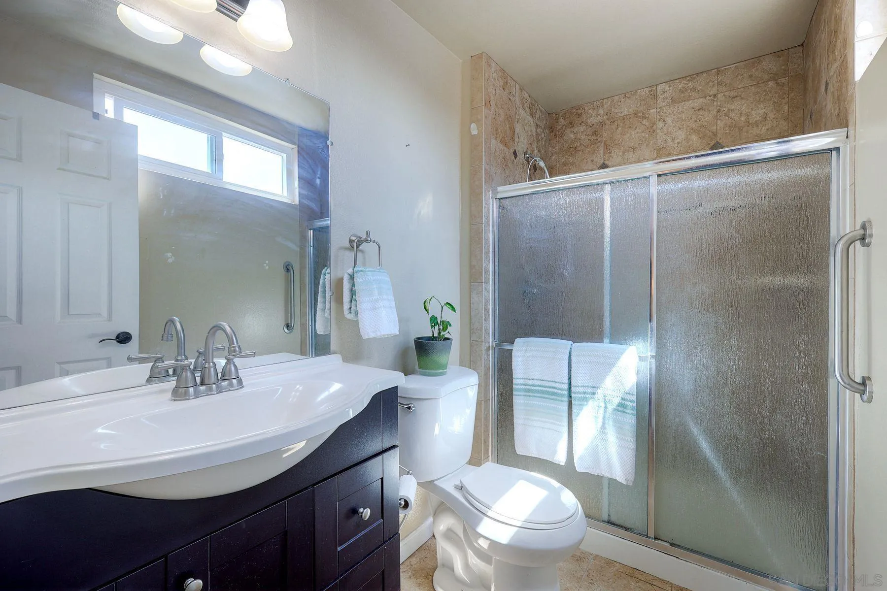 https://cdn.realtyfeed.com/cdn/127/260015676/102c5c5370214e0f2c01226fae3a3095.webp