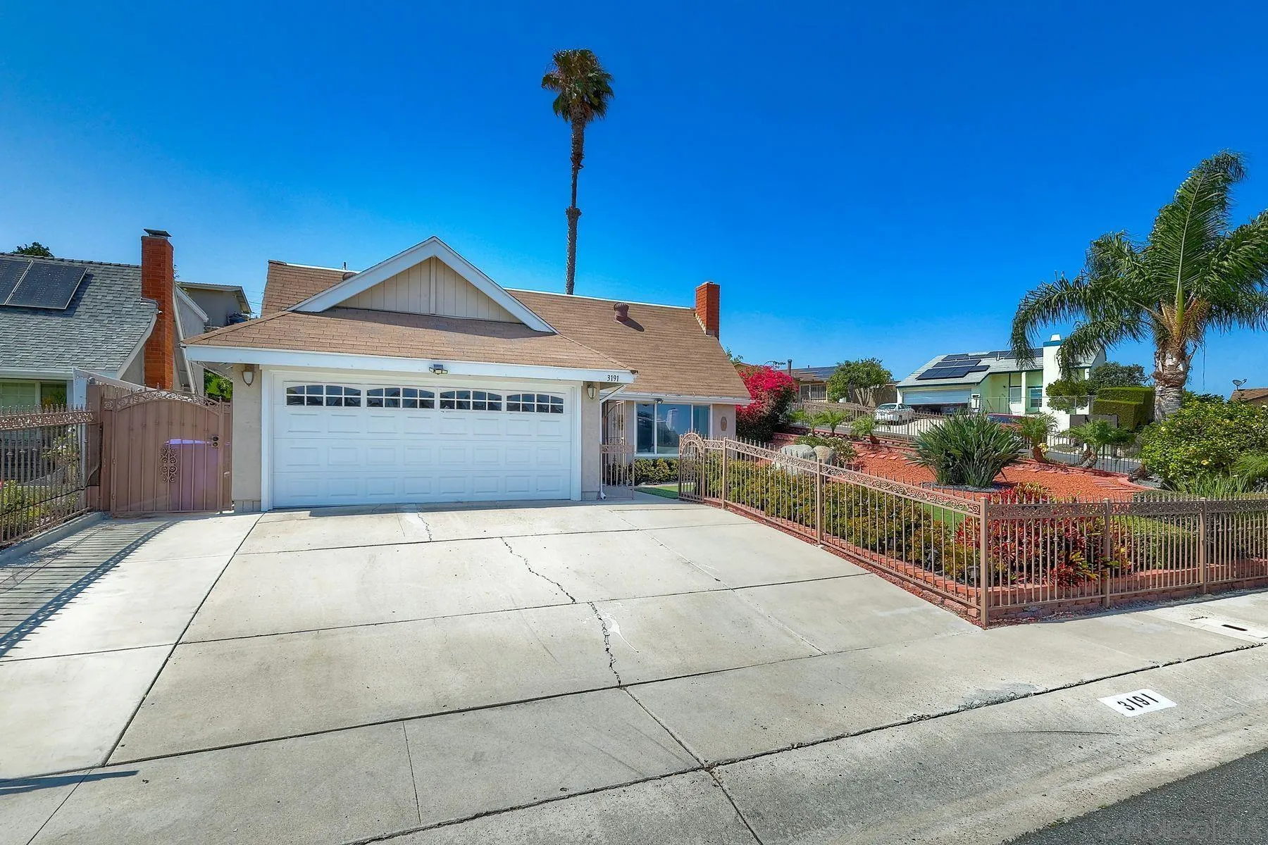 https://cdn.realtyfeed.com/cdn/127/260015676/16af8a6c0bff022177828d95ac342d19.webp