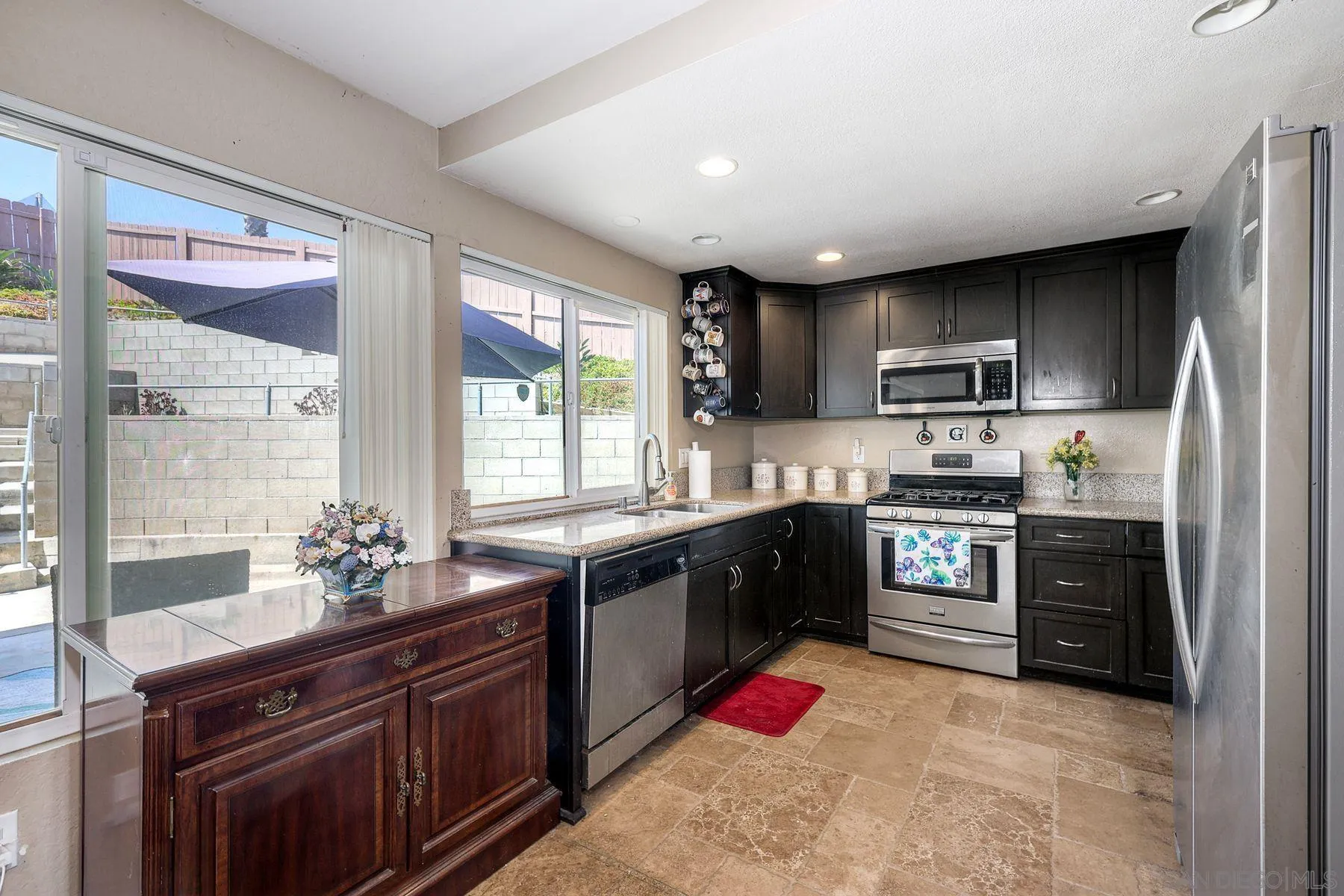 https://cdn.realtyfeed.com/cdn/127/260015676/4c1b68b0b3f8dd939bf8b572e7ca8a31.webp